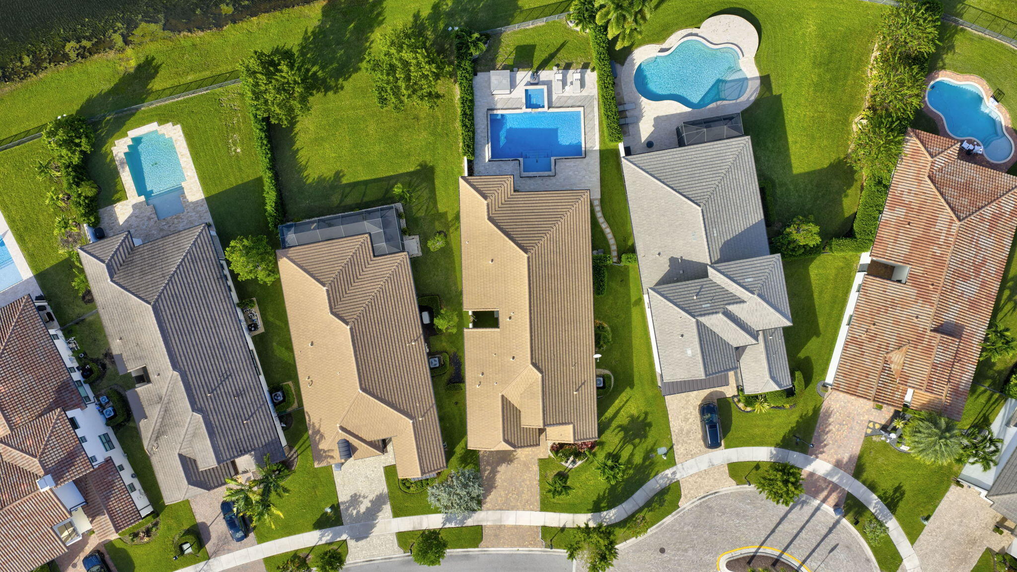 PALM MEADOWS ESTATES - Residential