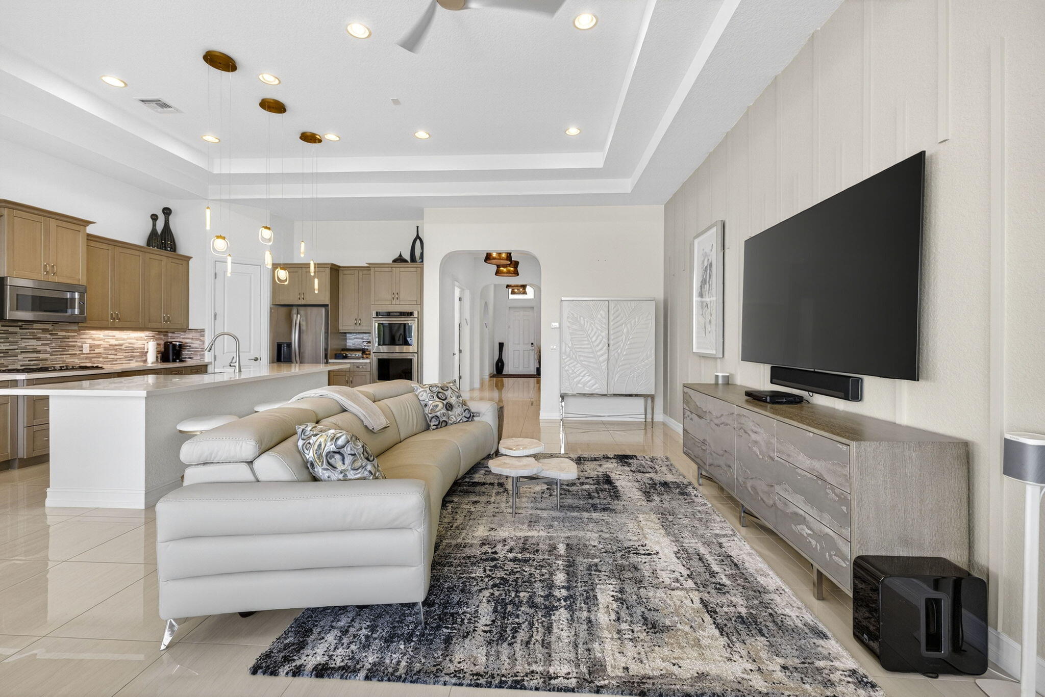PALM MEADOWS ESTATES - Residential