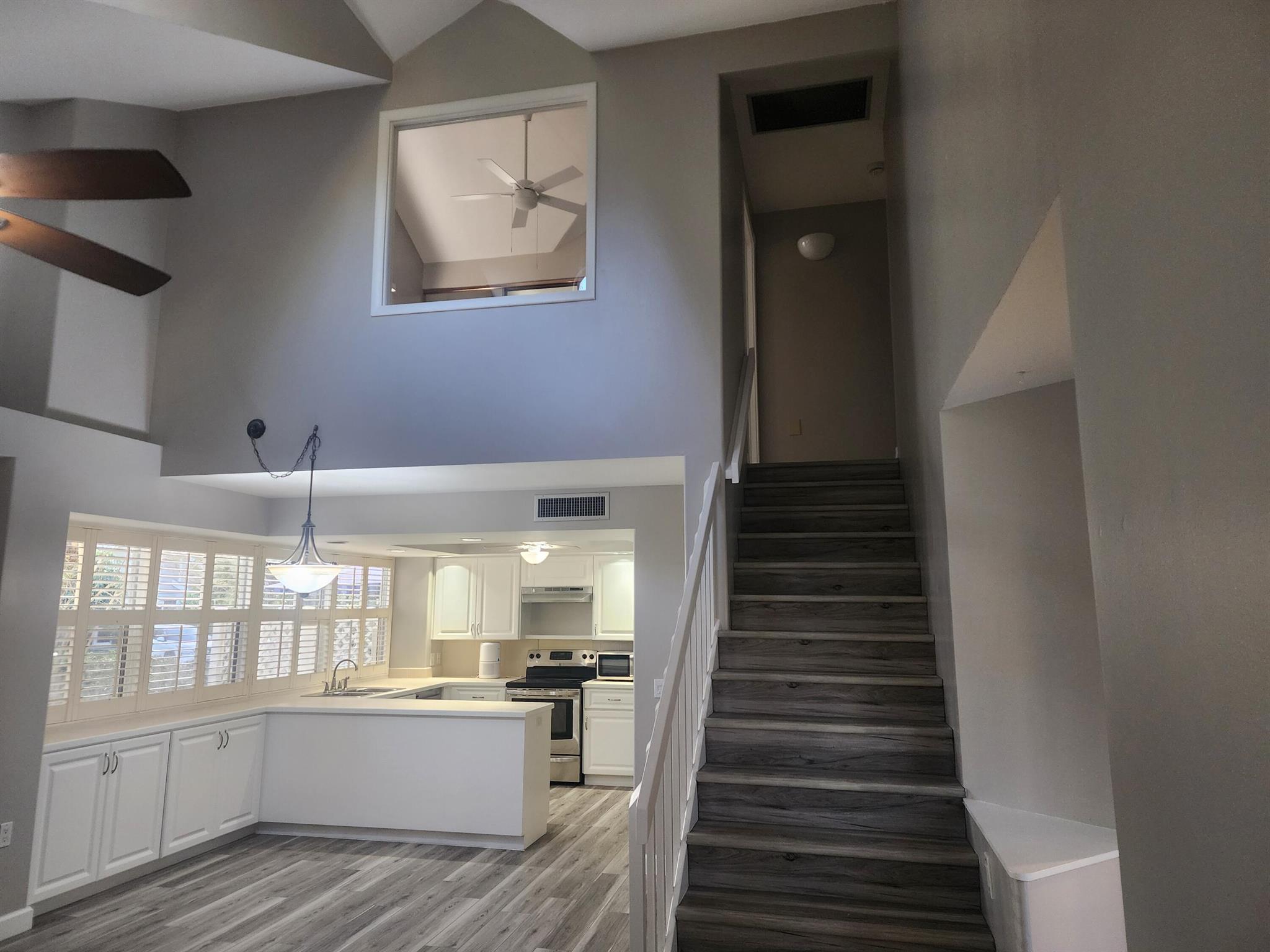 WELLESLEY AT SUNSET TRACE - Residential Lease