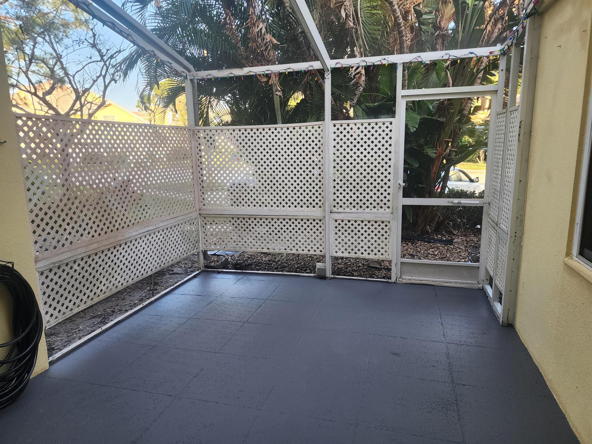 WELLESLEY AT SUNSET TRACE - Residential Lease