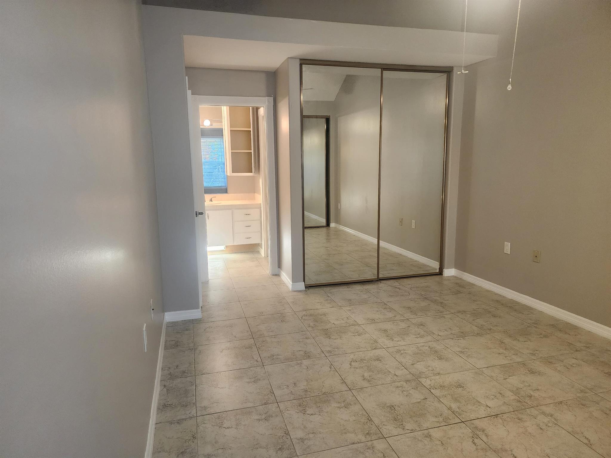 WELLESLEY AT SUNSET TRACE - Residential Lease