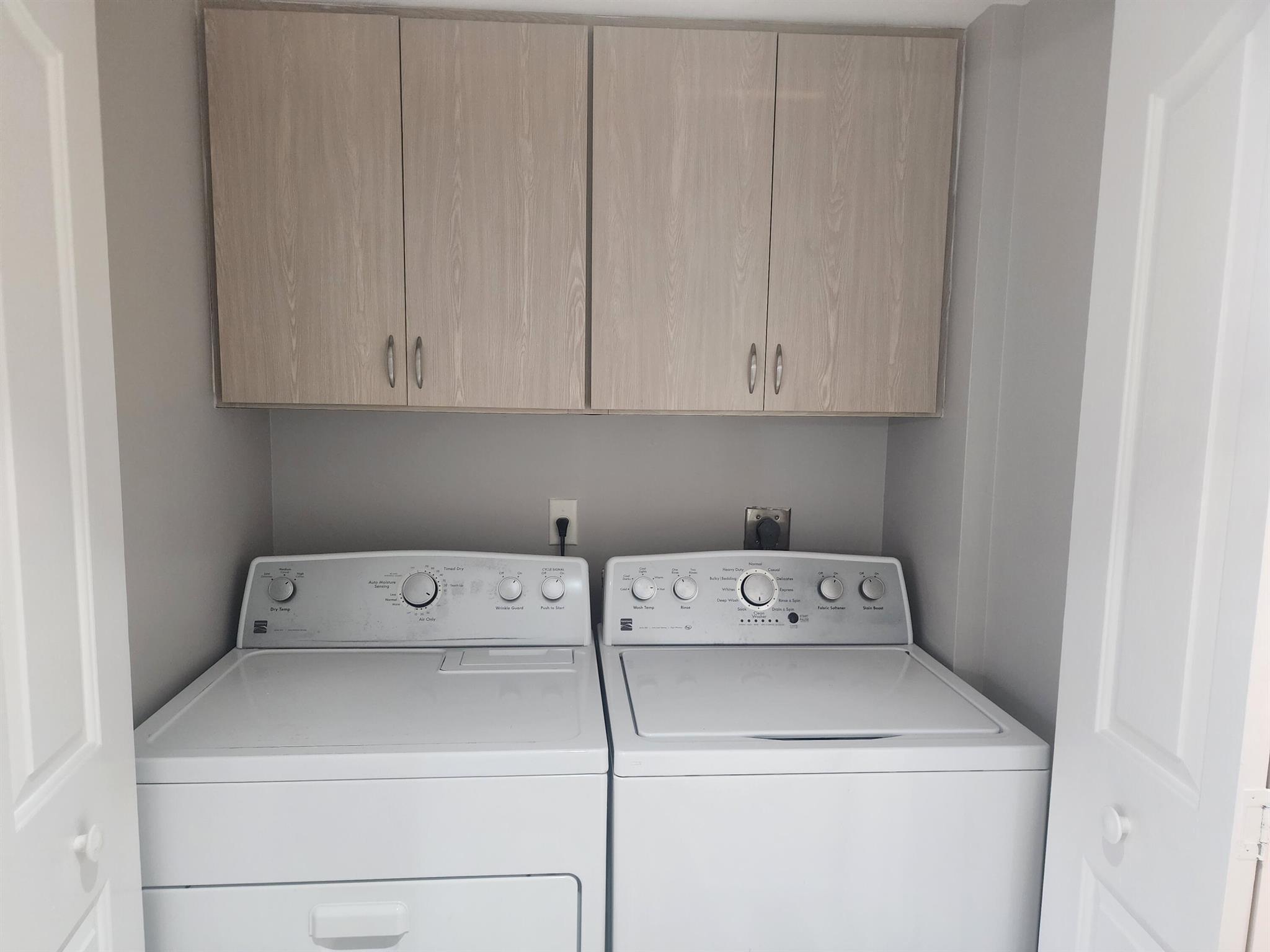 WELLESLEY AT SUNSET TRACE - Residential Lease