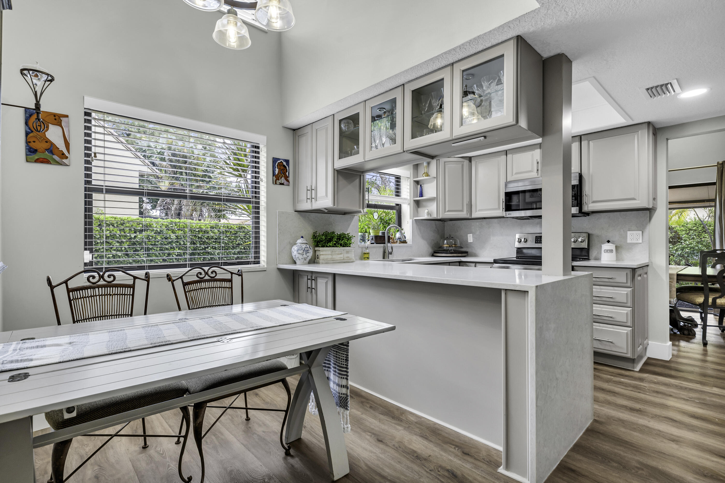 MAPLE WOOD VILLAS - Residential
