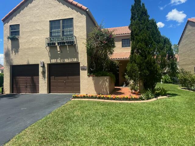 MAPLE WOOD VILLAS - Residential