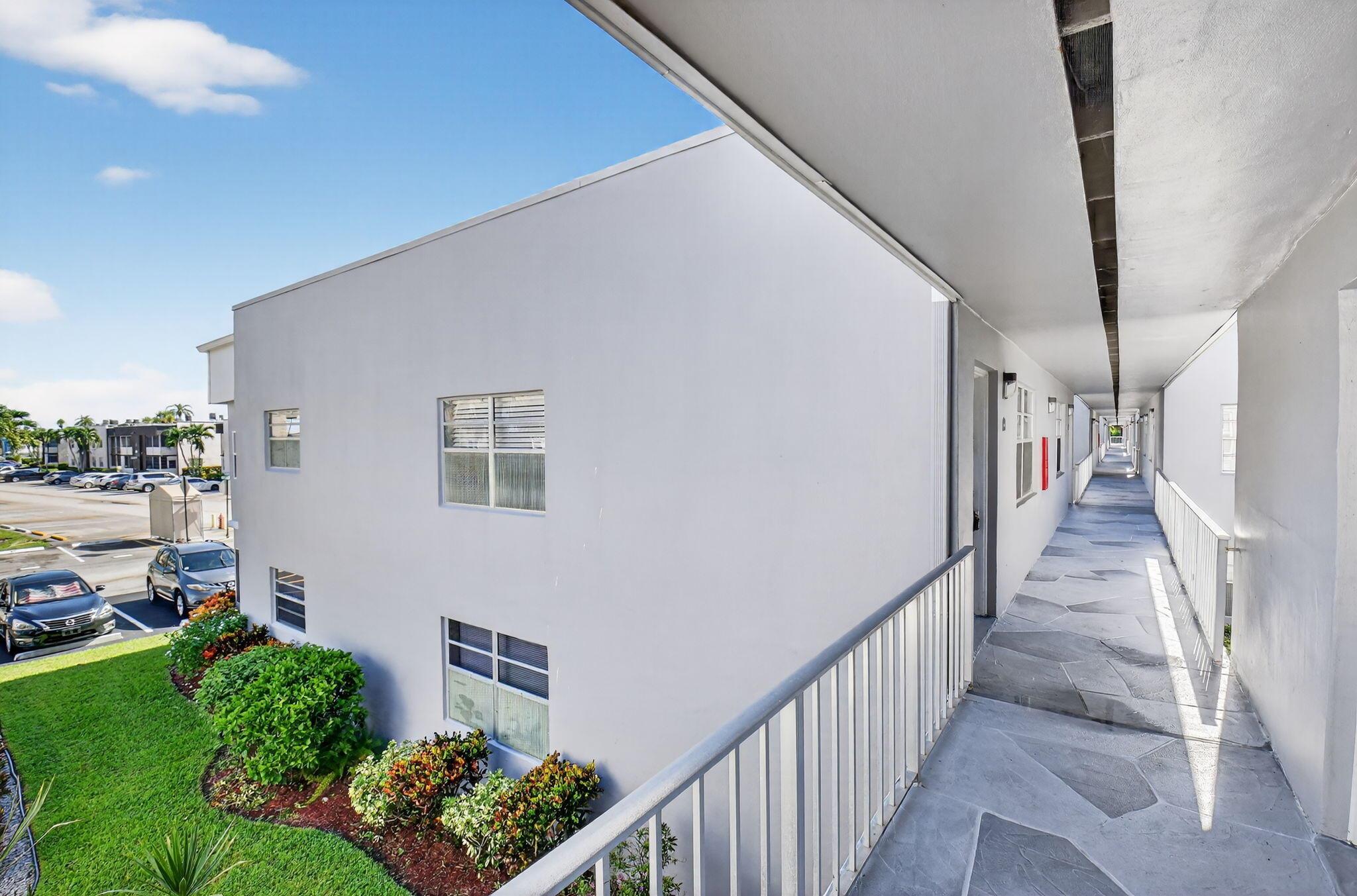 KINGS POINT BURGUNDY COND - Residential Lease