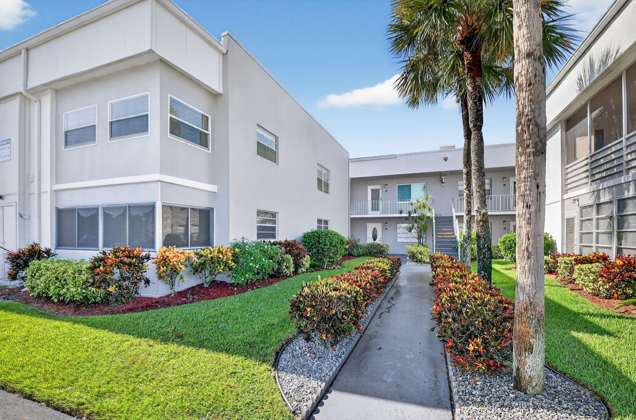 KINGS POINT BURGUNDY COND - Residential Lease