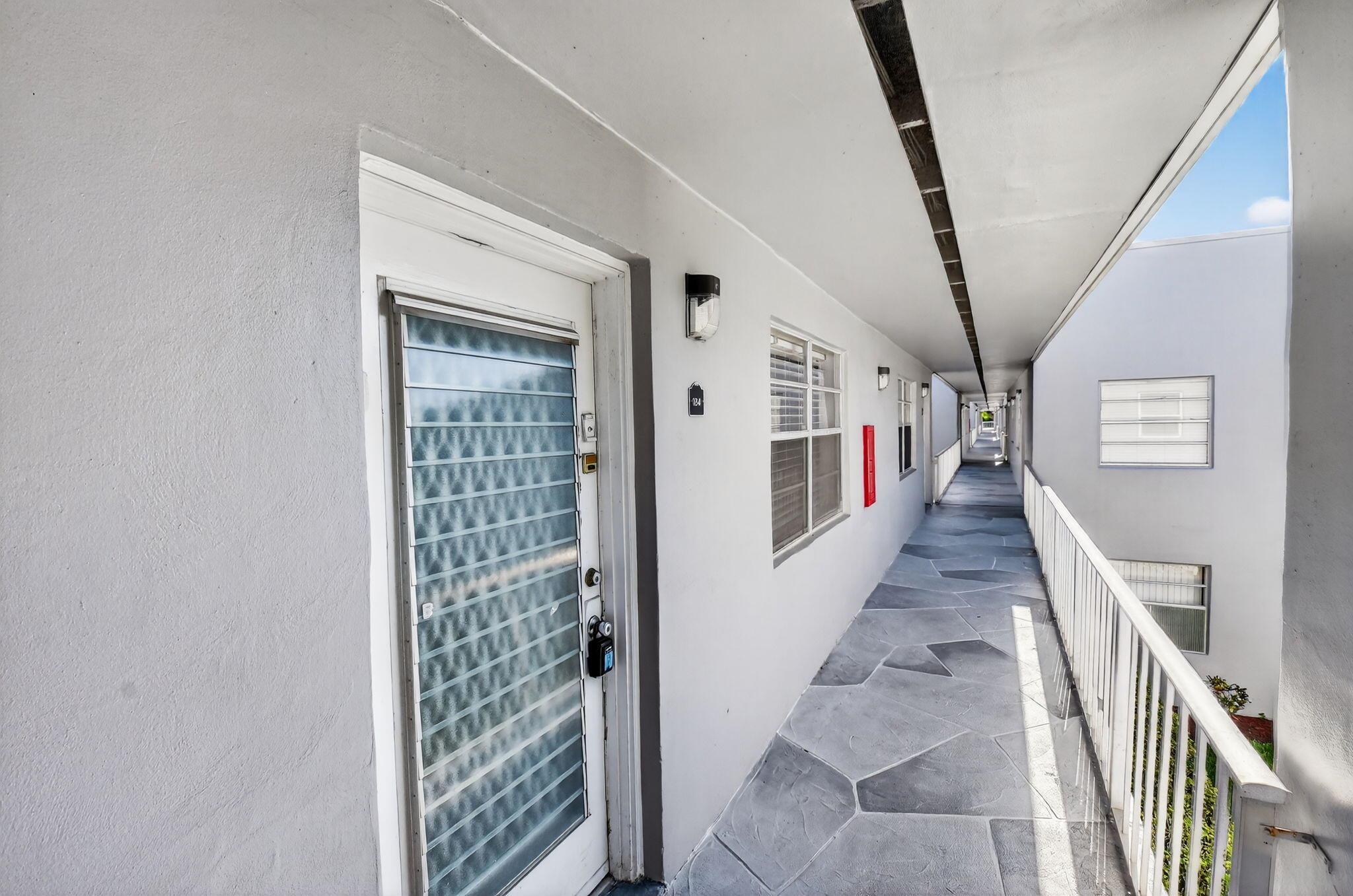 KINGS POINT BURGUNDY COND - Residential Lease