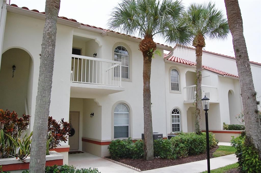 Photo of 212 Cypress Point Drive, Palm Beach Gardens, FL 33418 (MLS # R10734298)