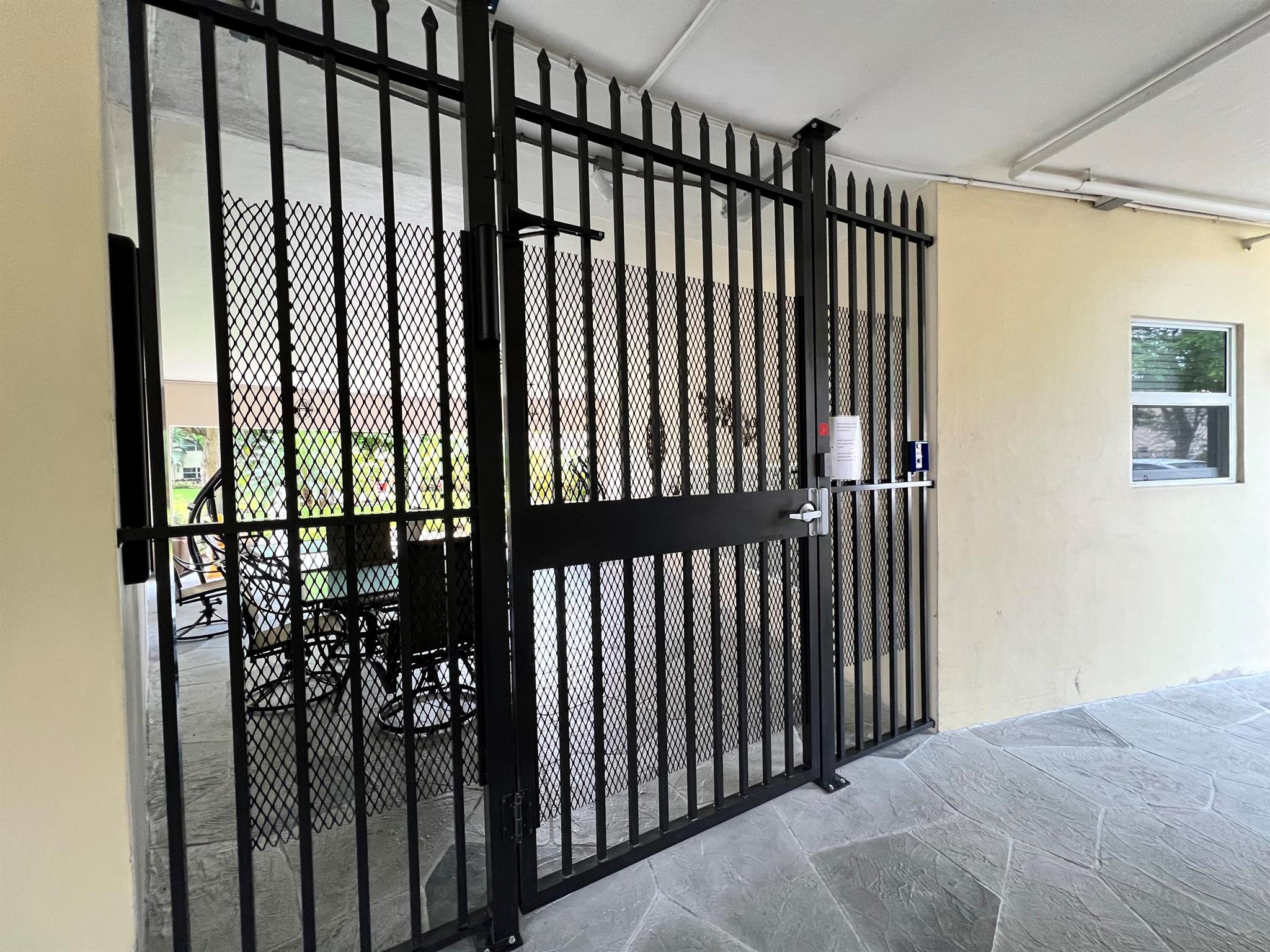 KAHLUA GARDENS CONDO - Residential