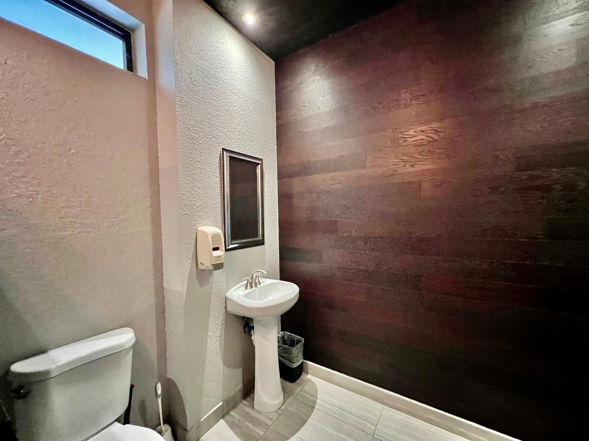 KAHLUA GARDENS CONDO - Residential