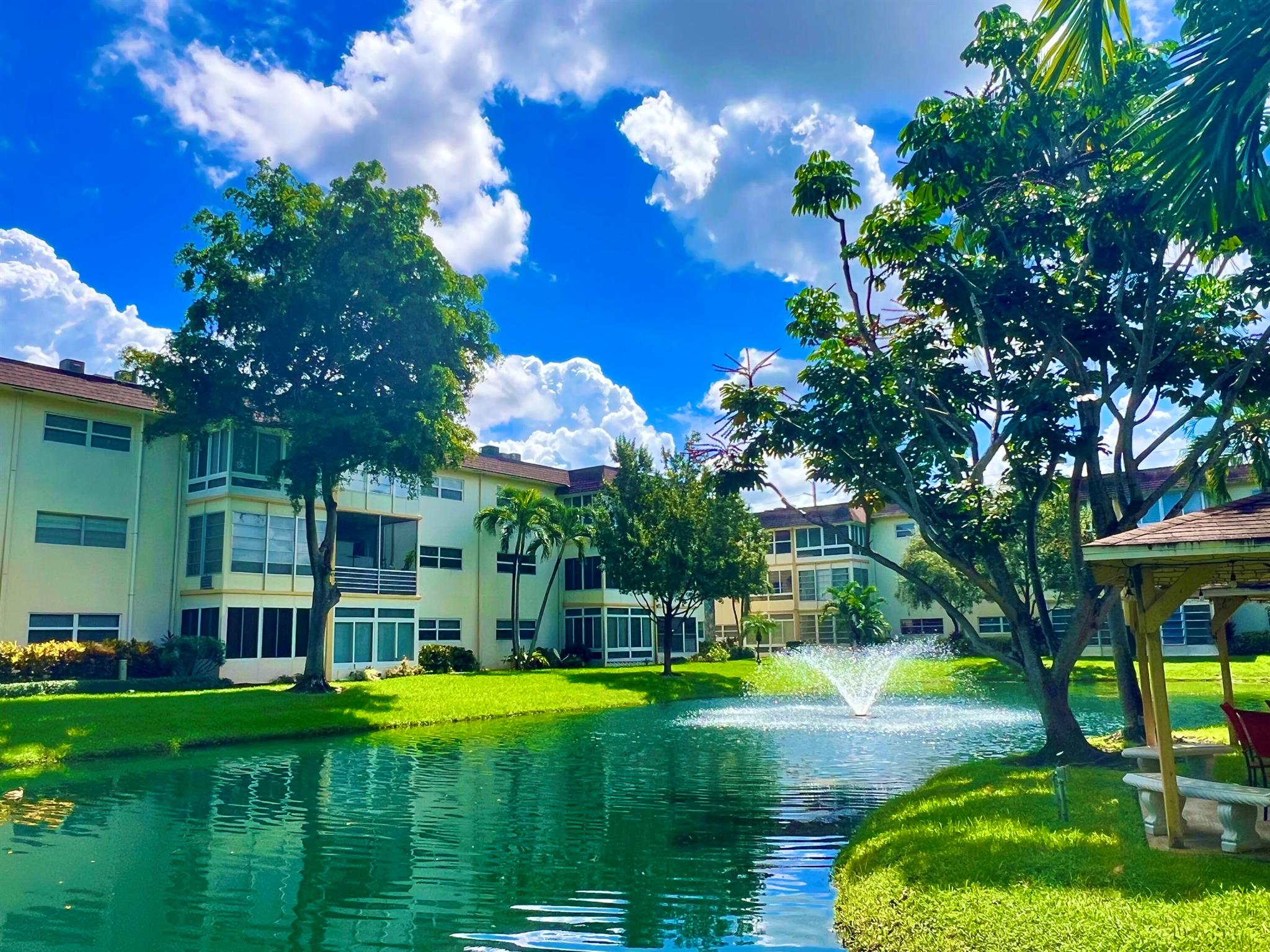 KAHLUA GARDENS CONDO - Residential