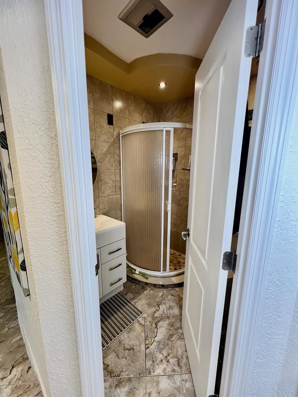 KAHLUA GARDENS CONDO - Residential