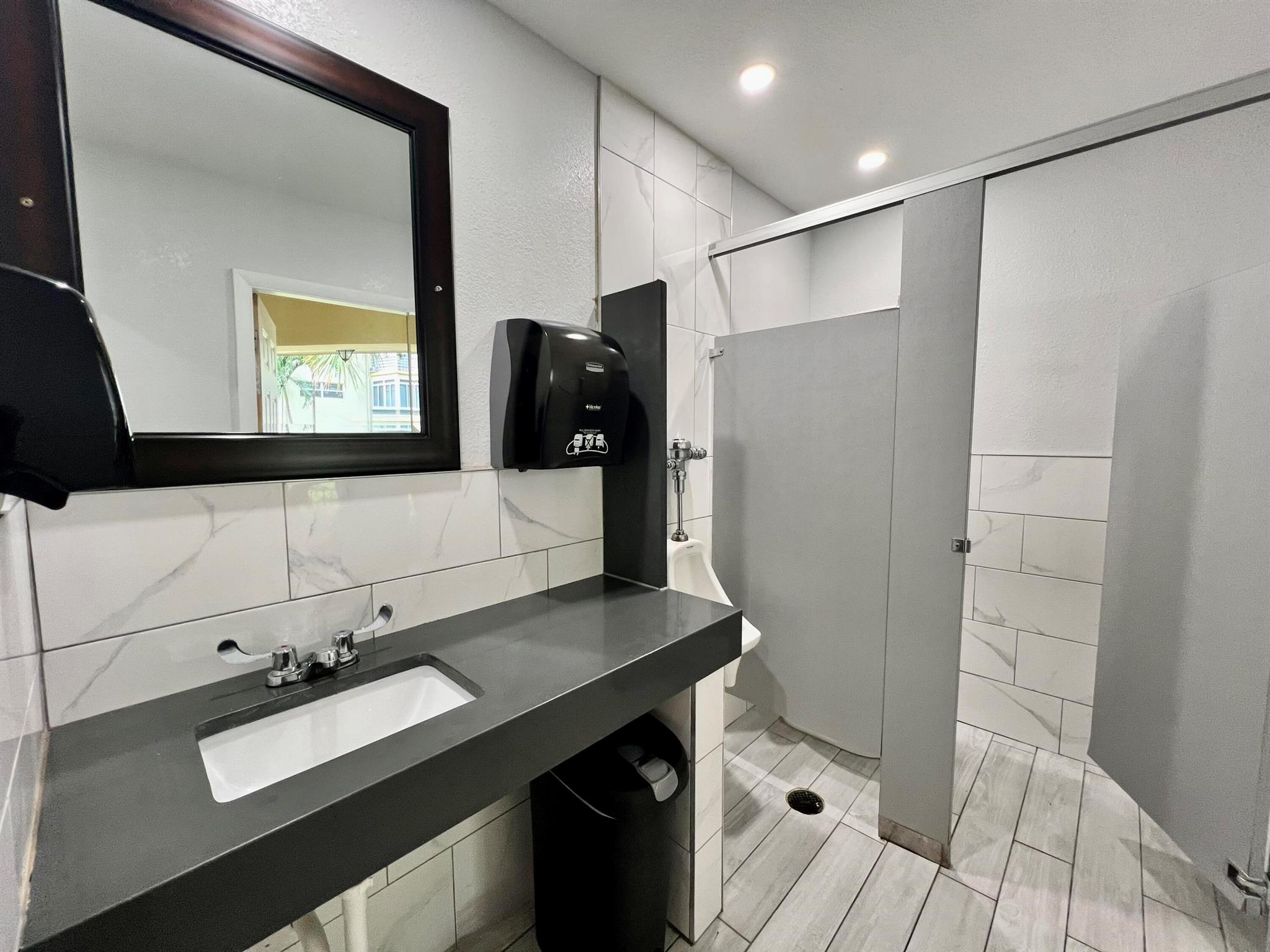 KAHLUA GARDENS CONDO - Residential