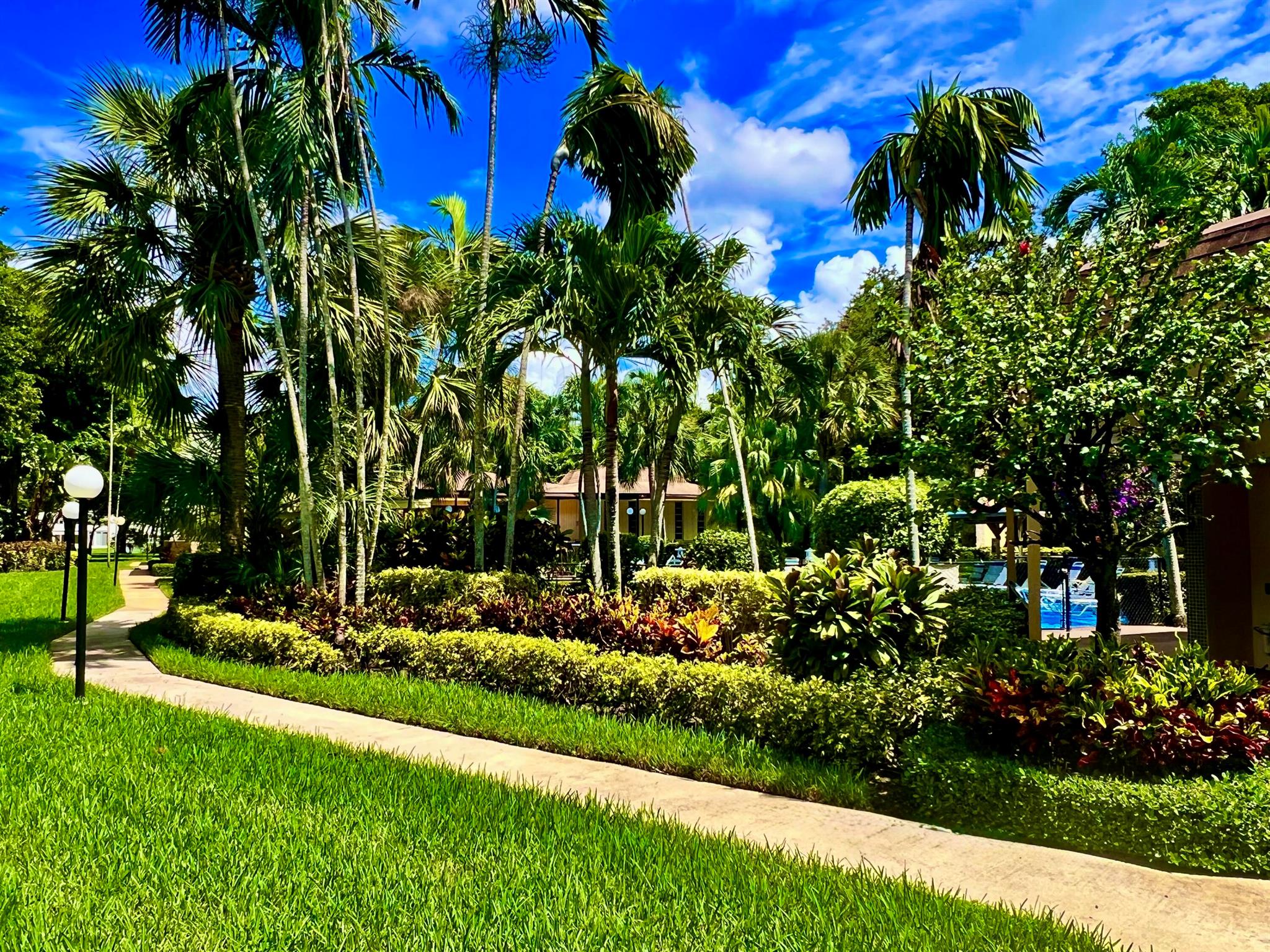 KAHLUA GARDENS CONDO - Residential