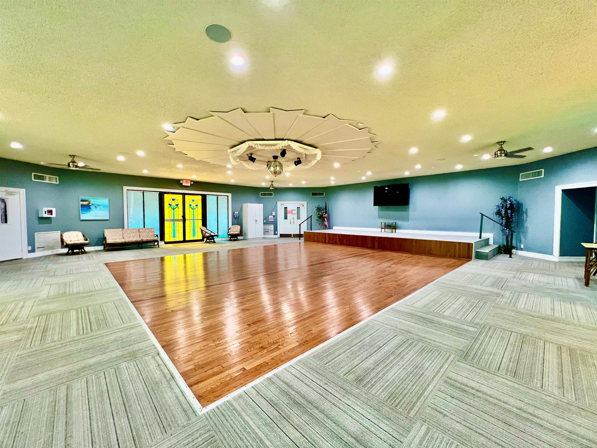 KAHLUA GARDENS CONDO - Residential