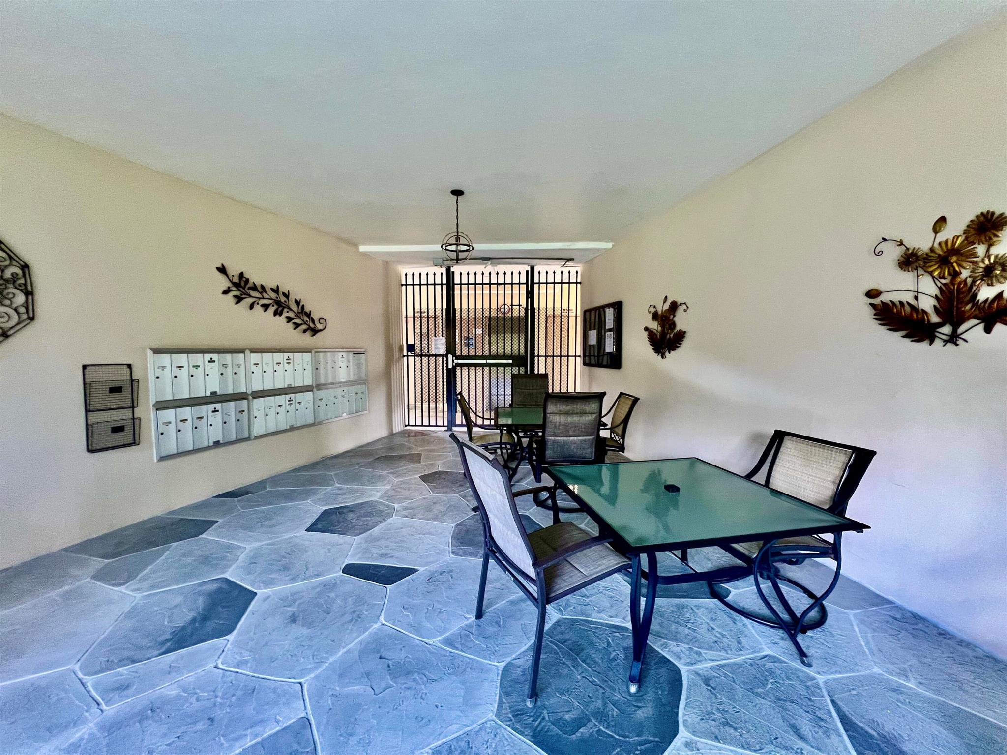 KAHLUA GARDENS CONDO - Residential