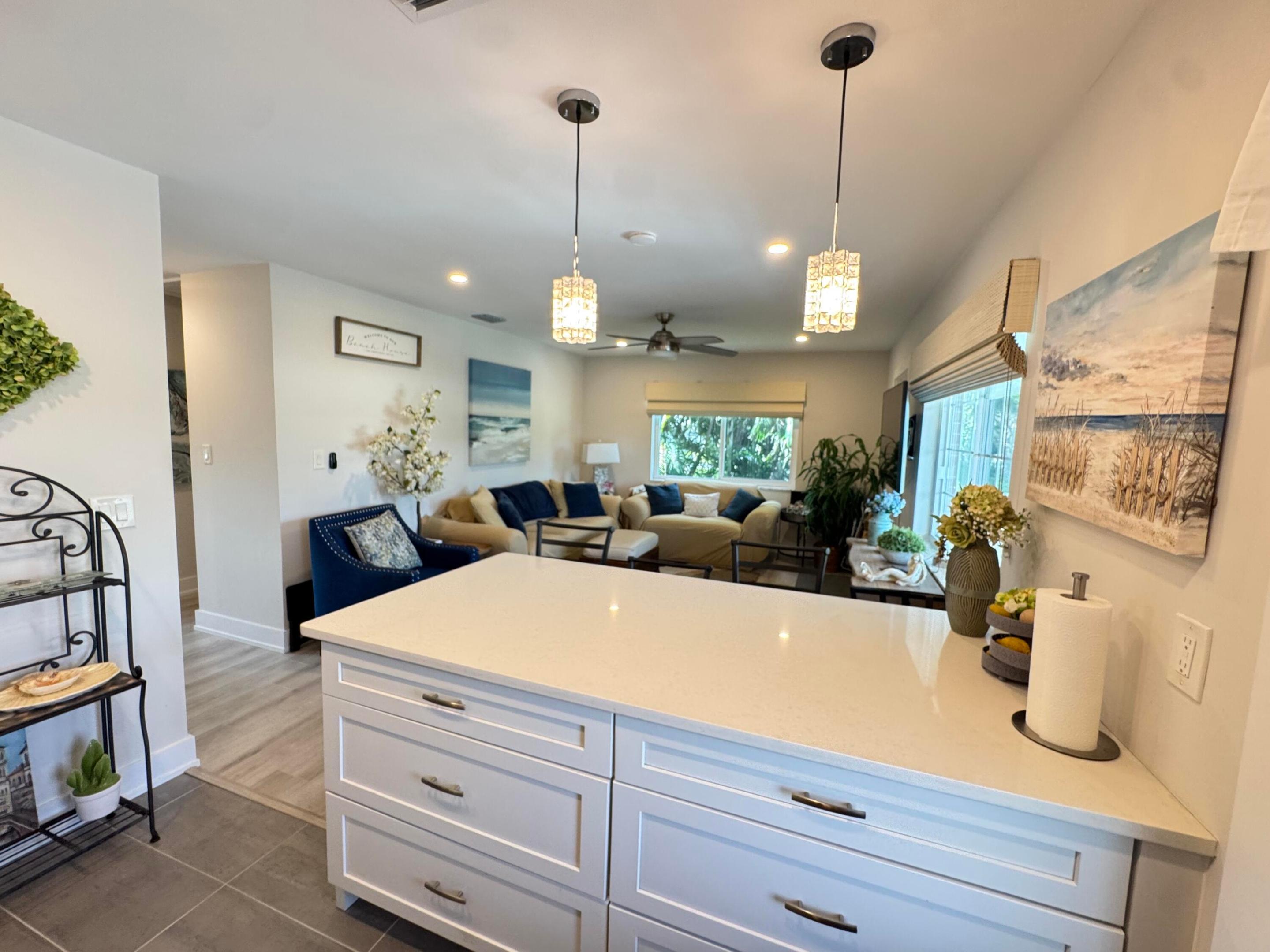 COLONIAL RIDGE CORP - Residential Lease