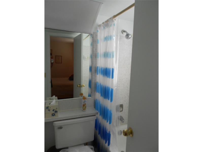 NEWPORT T CONDO - Residential Lease