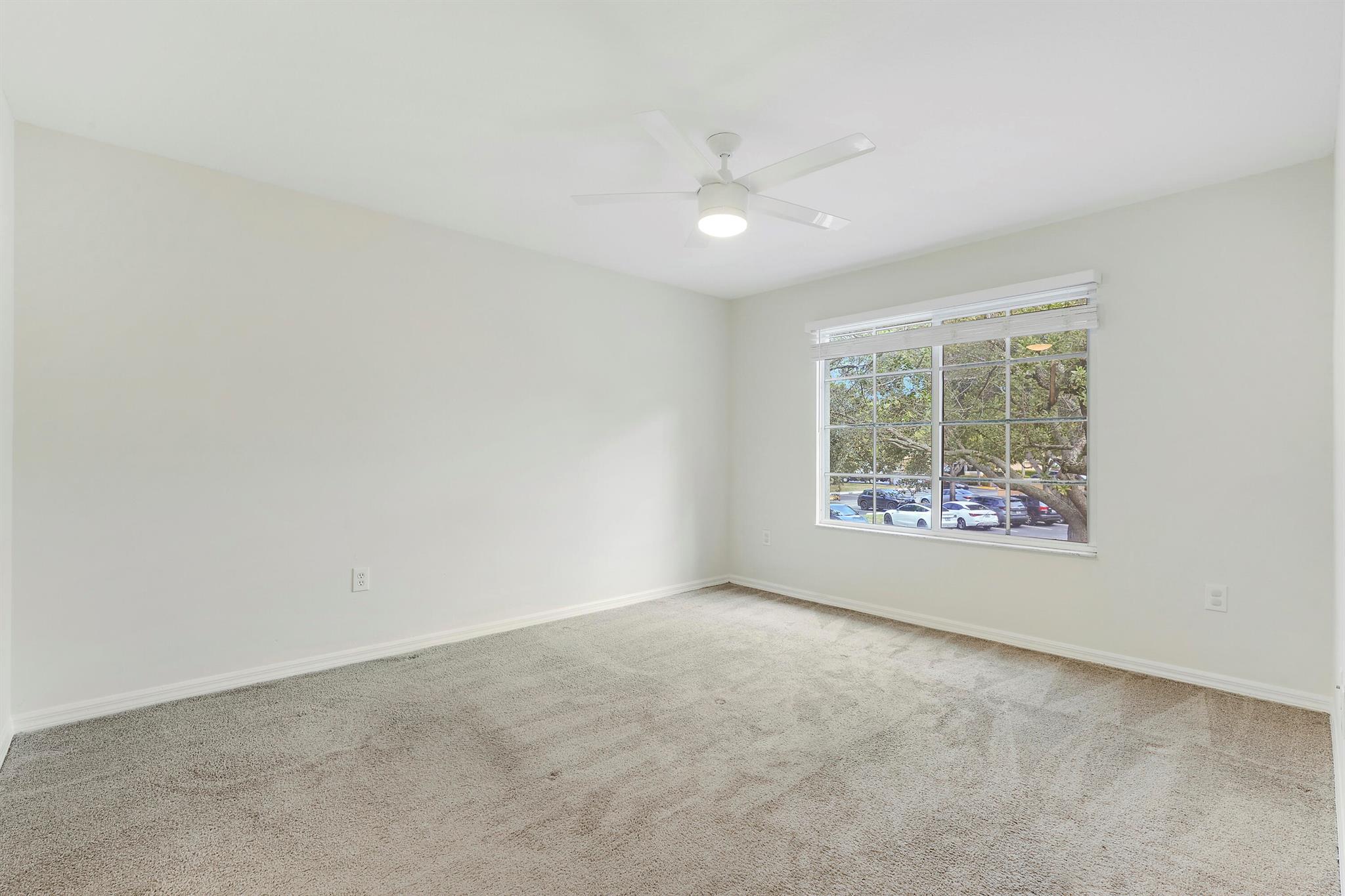 EMERALD ISLE AT LAGUNA LA - Residential Lease