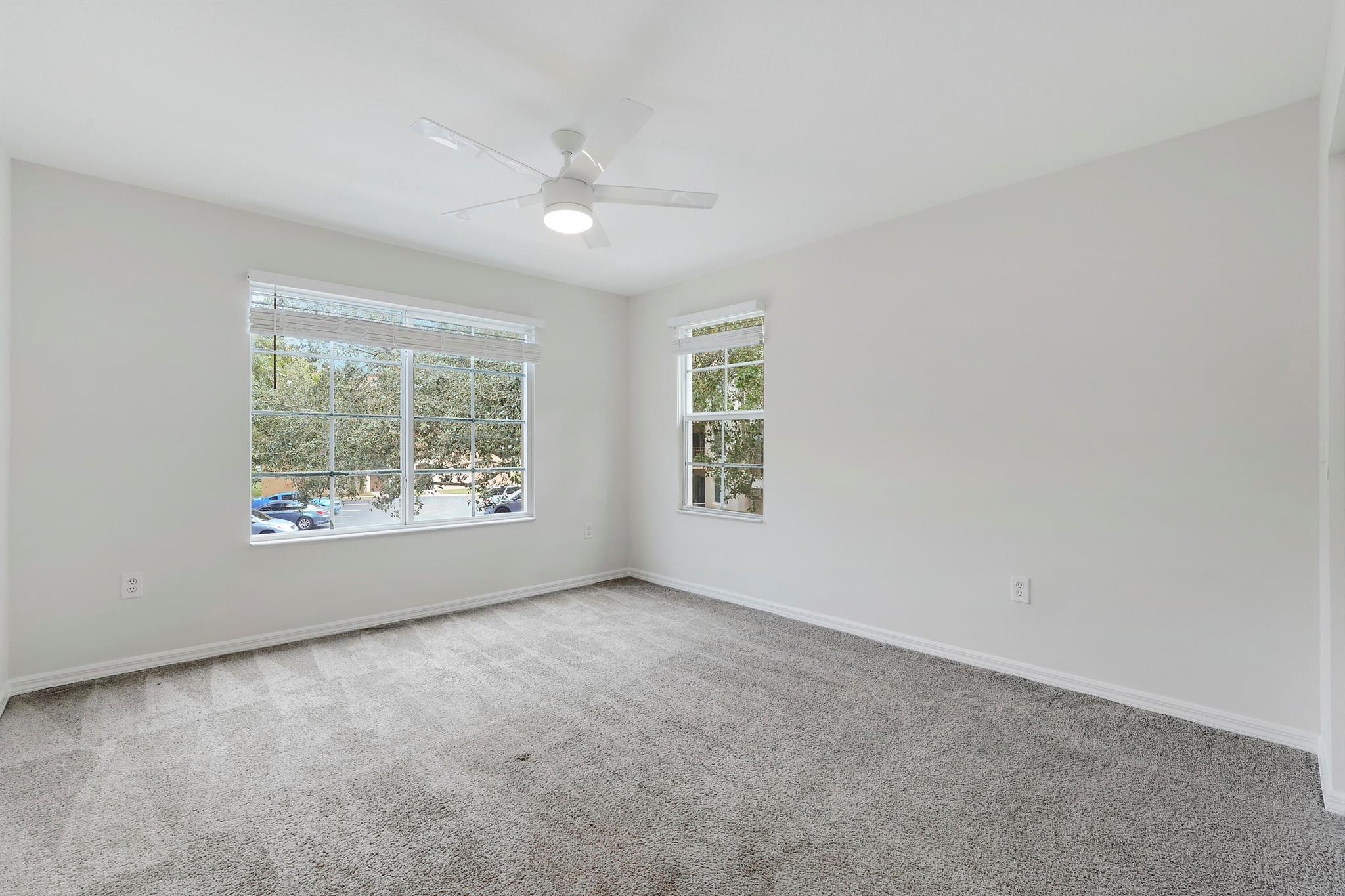 EMERALD ISLE AT LAGUNA LA - Residential Lease