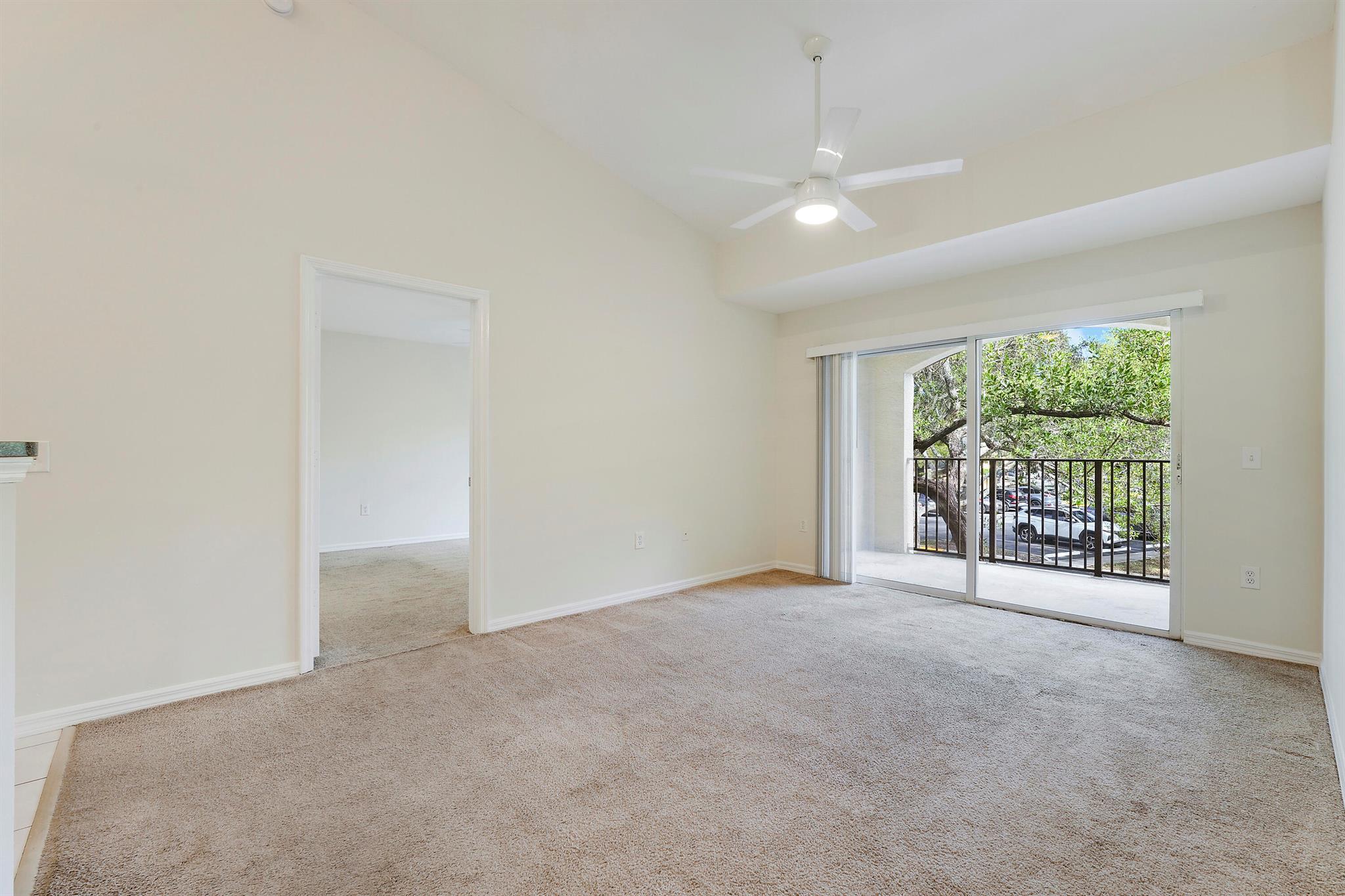 EMERALD ISLE AT LAGUNA LA - Residential Lease