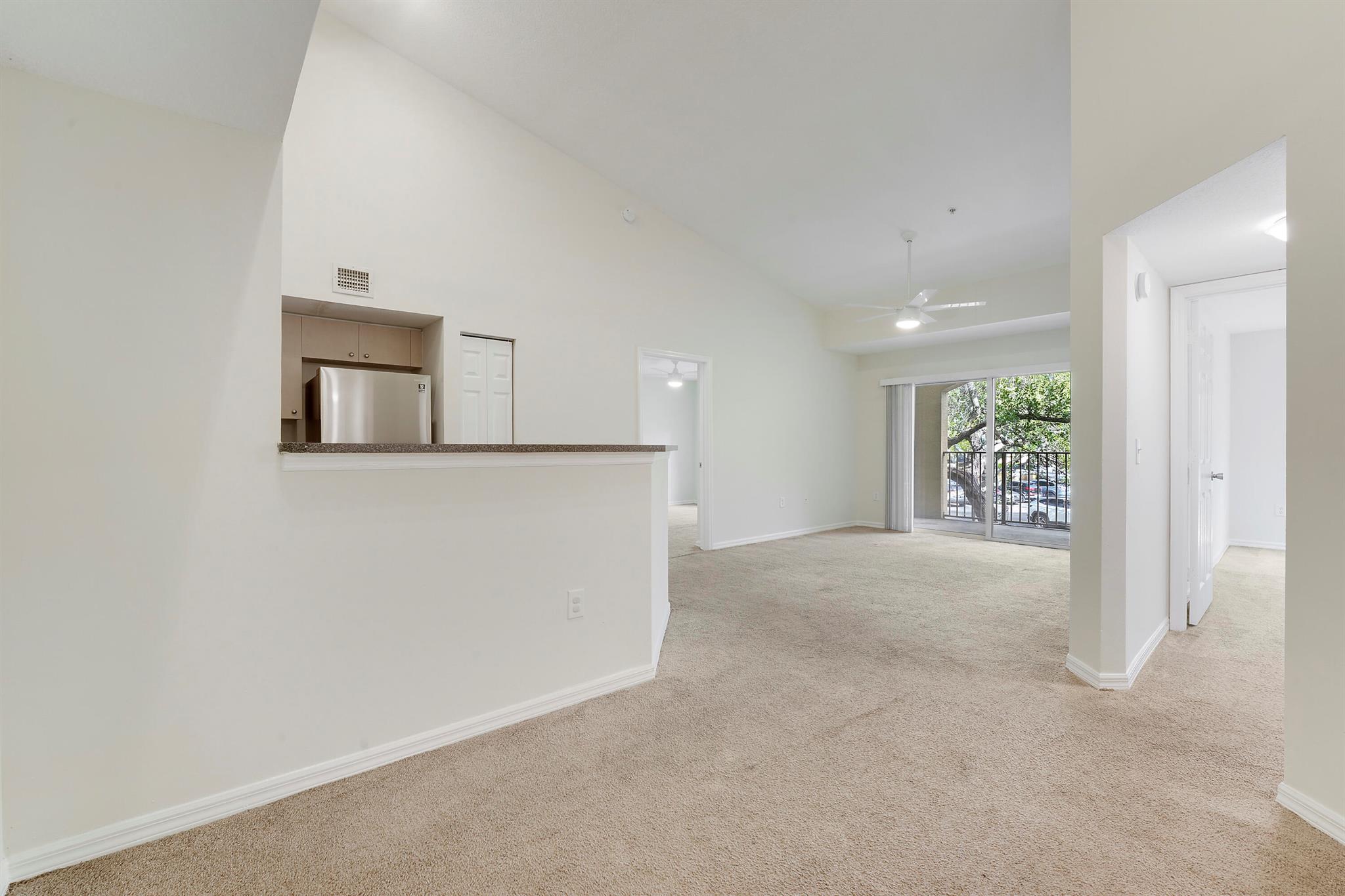 EMERALD ISLE AT LAGUNA LA - Residential Lease