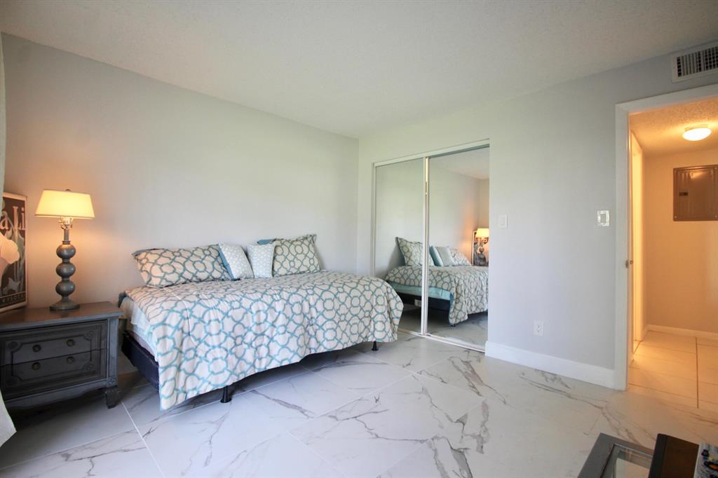 OCEAN VILLAGE - Residential