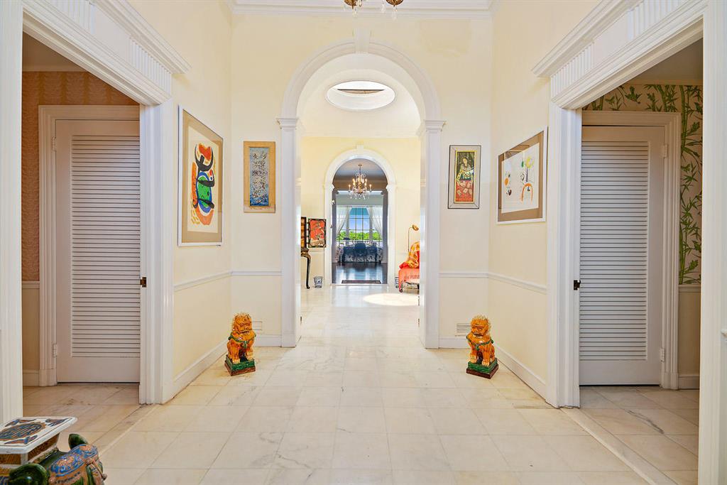 REGENTS PARK - Residential