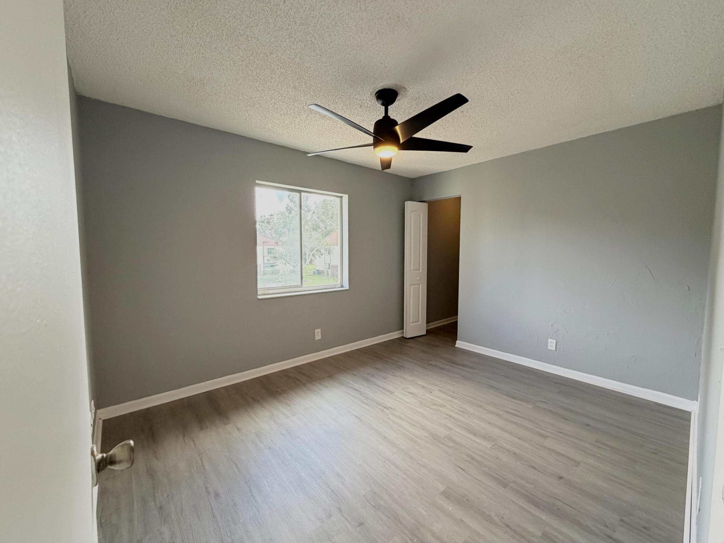 PINE RIDGE AT HAVERHILL C - Residential Lease