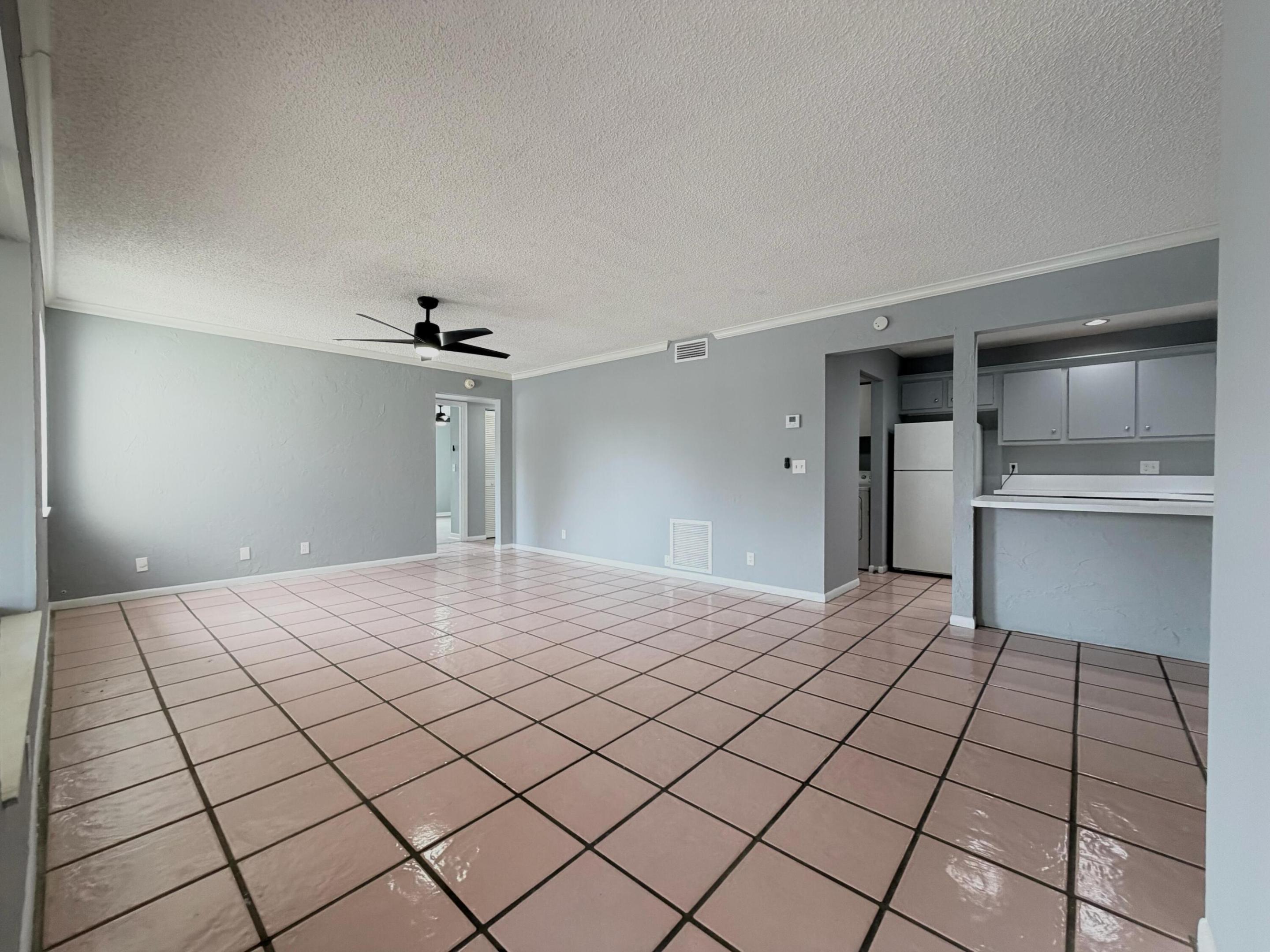 PINE RIDGE AT HAVERHILL C - Residential Lease