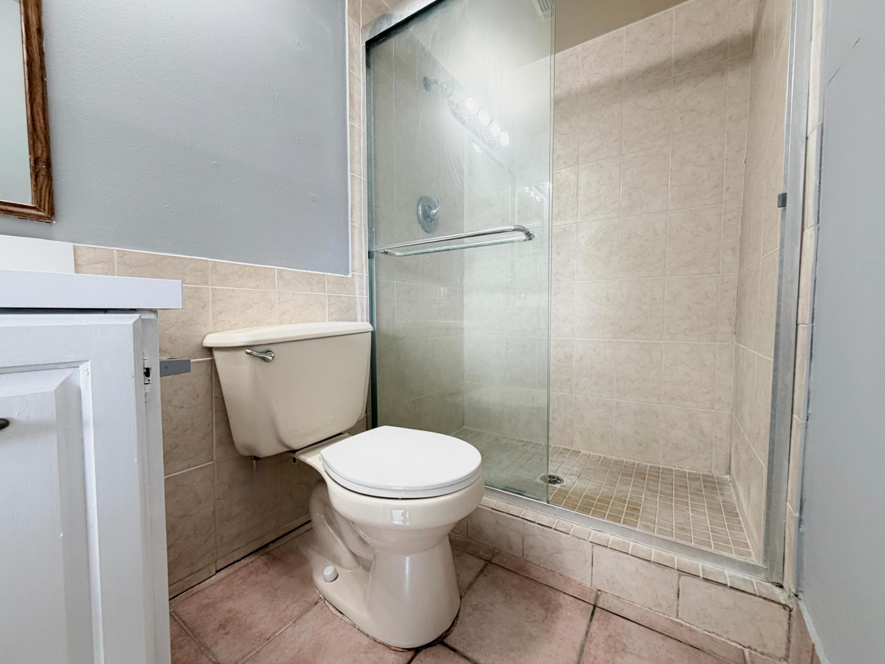 PINE RIDGE AT HAVERHILL C - Residential Lease