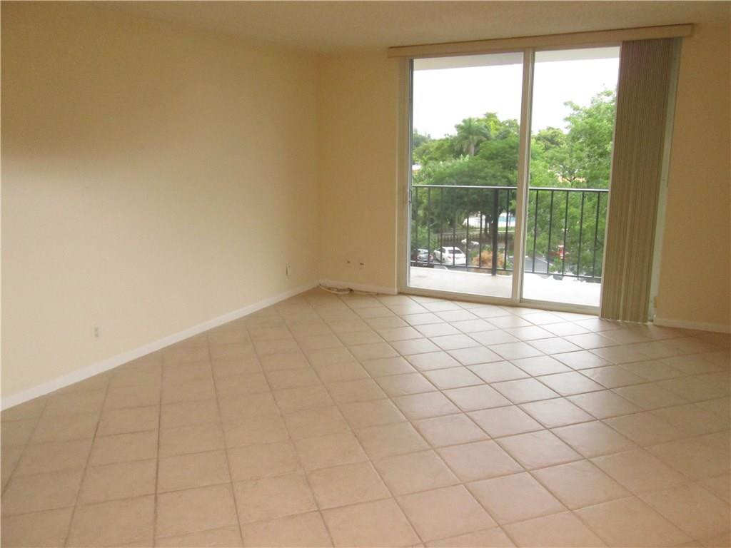 DRAKE TOWER CONDO - Residential
