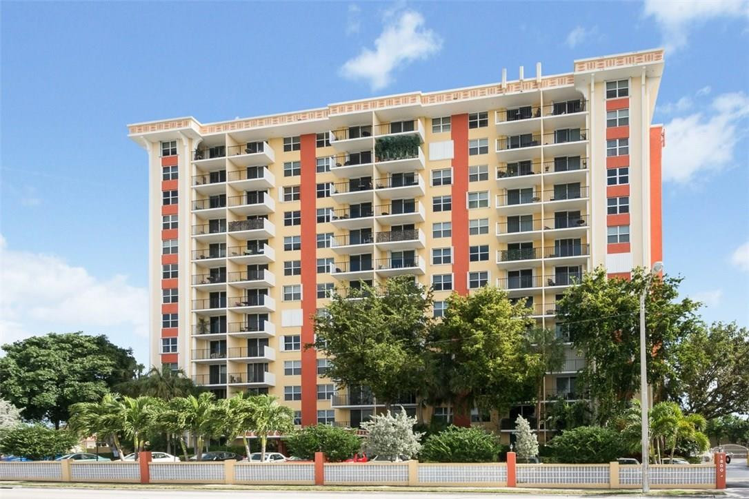 DRAKE TOWER CONDO - Residential