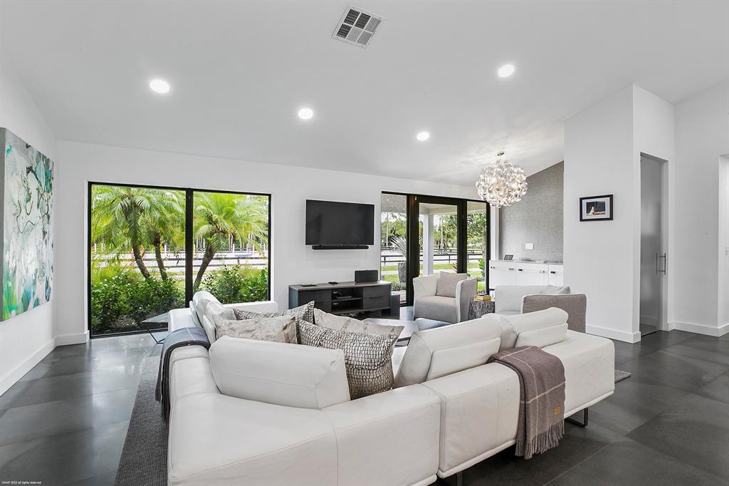 HOMELAND - Residential