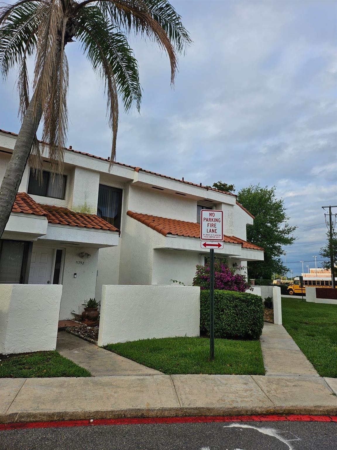 Spacious 3BR/2.5BA townhouse with over 2,200 sq ft in the heart of Plantation! Modern open layout, large primary suite, in-unit laundry, and private patio. Located along the scenic New River Canal with easy access to all highways, Broward and Sawgrass malls, Hard Rock Cafe, and Plantation Central Multipurpose Park. Stylish, comfortable, and centrally located—don’t miss this rare find!