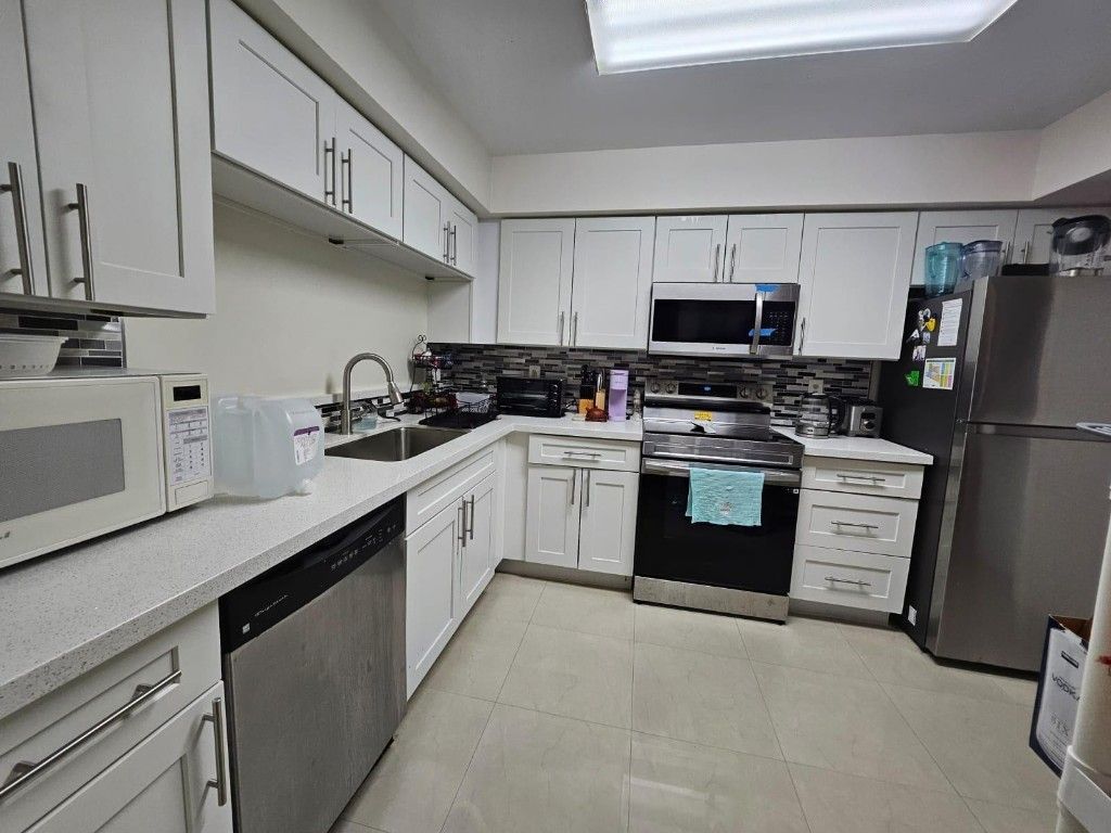 Photo of 11752 Terra Bella Boulevard, Plantation, FL 33325 (MLS # F10512891)