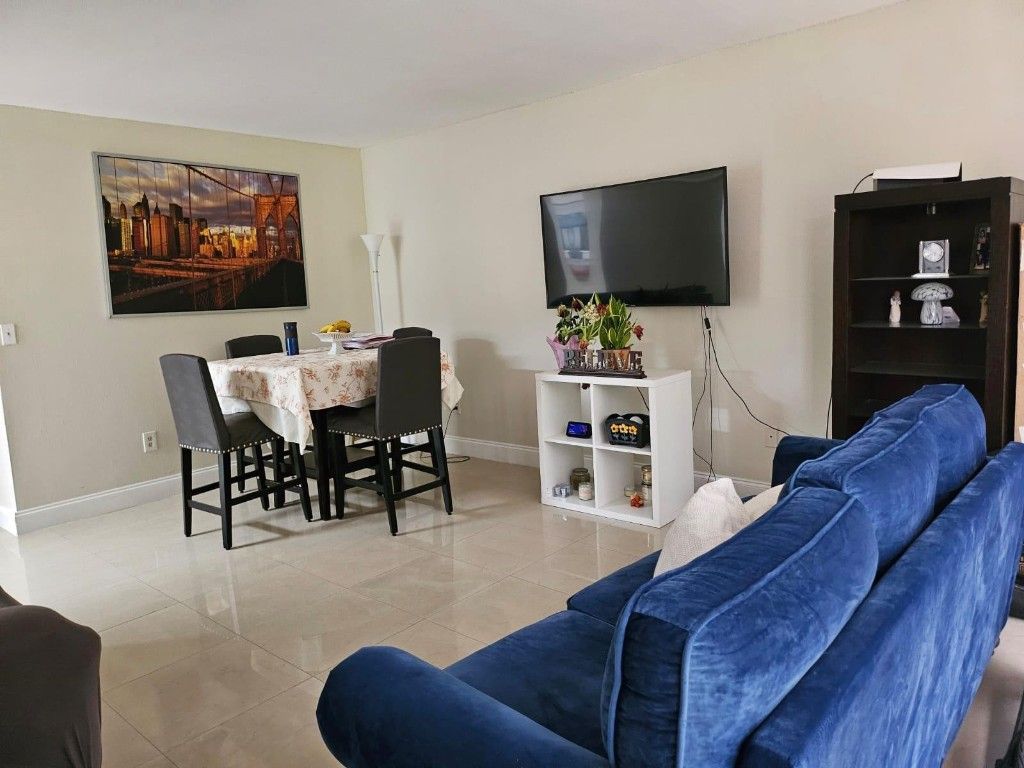 Photo of 11752 Terra Bella Boulevard, Plantation, FL 33325 (MLS # F10512891)