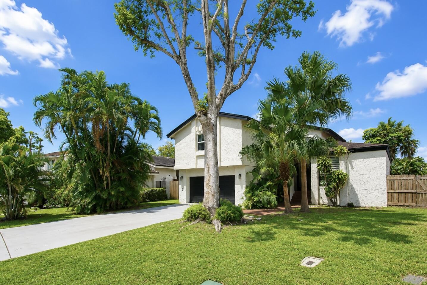 6458 Pond Apple Road