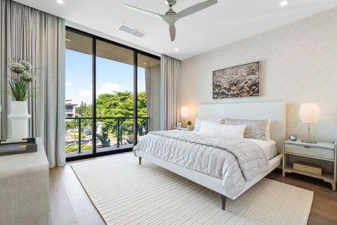 Tiny photo for 130 NE Wavecrest Way, Boca Raton, FL 33432 (MLS # R11168927)