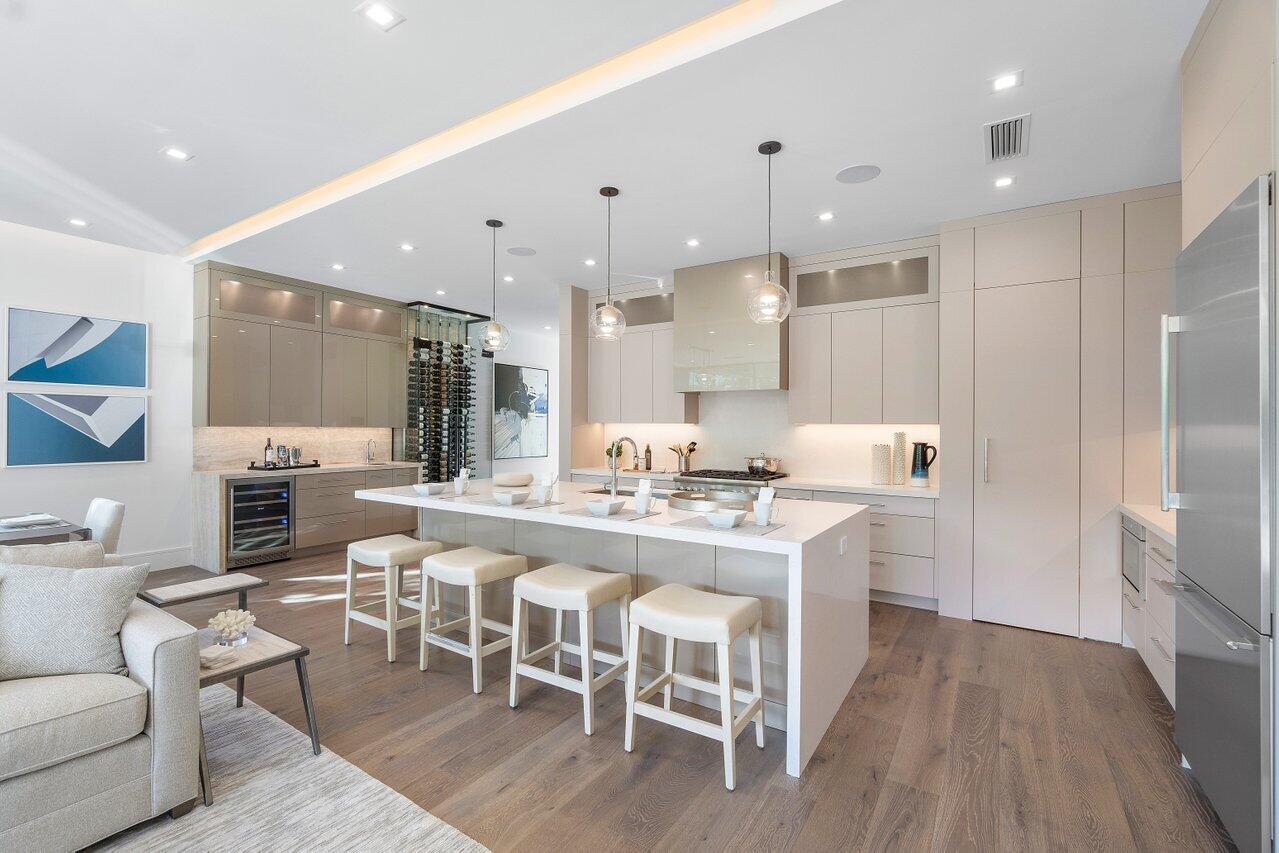 BOCA RATON RIVIERA UNIT B IN - Residential