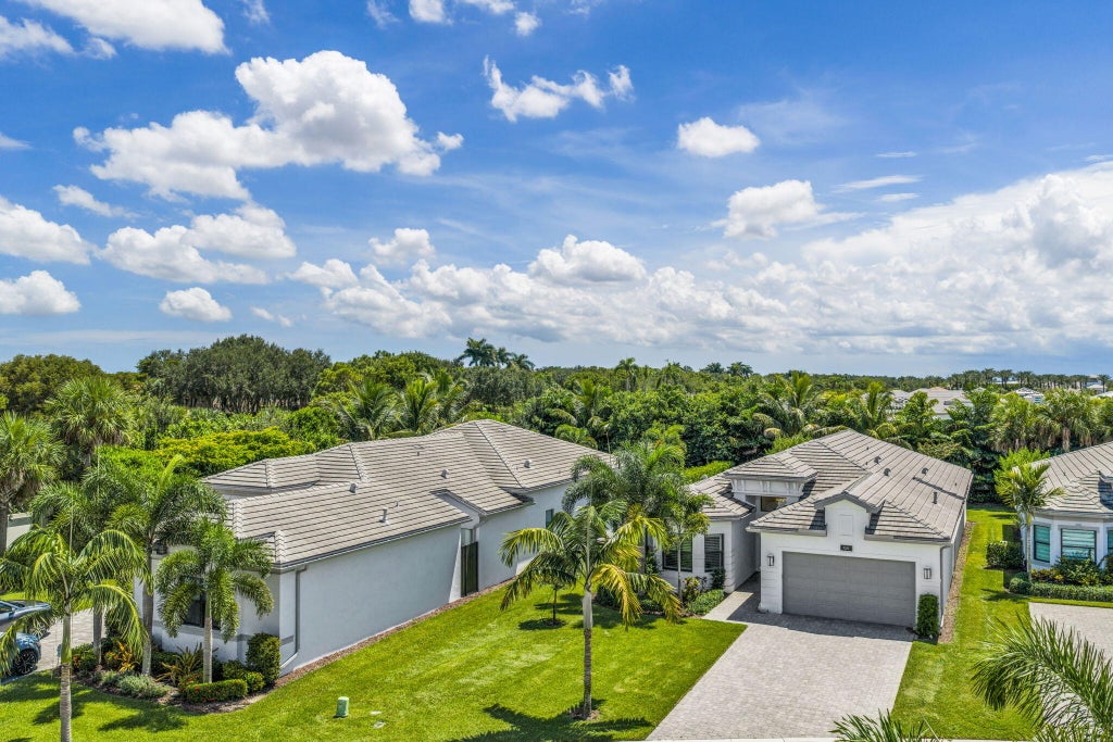 Photo of 9285 MOUNTAIN PINE Grove, Boynton Beach, FL 33473 (MLS # B26073113)