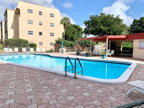 Tiny photo for 1010 COUNTRY CLUB Drive #108, Margate, FL 33063 (MLS # B26080034)