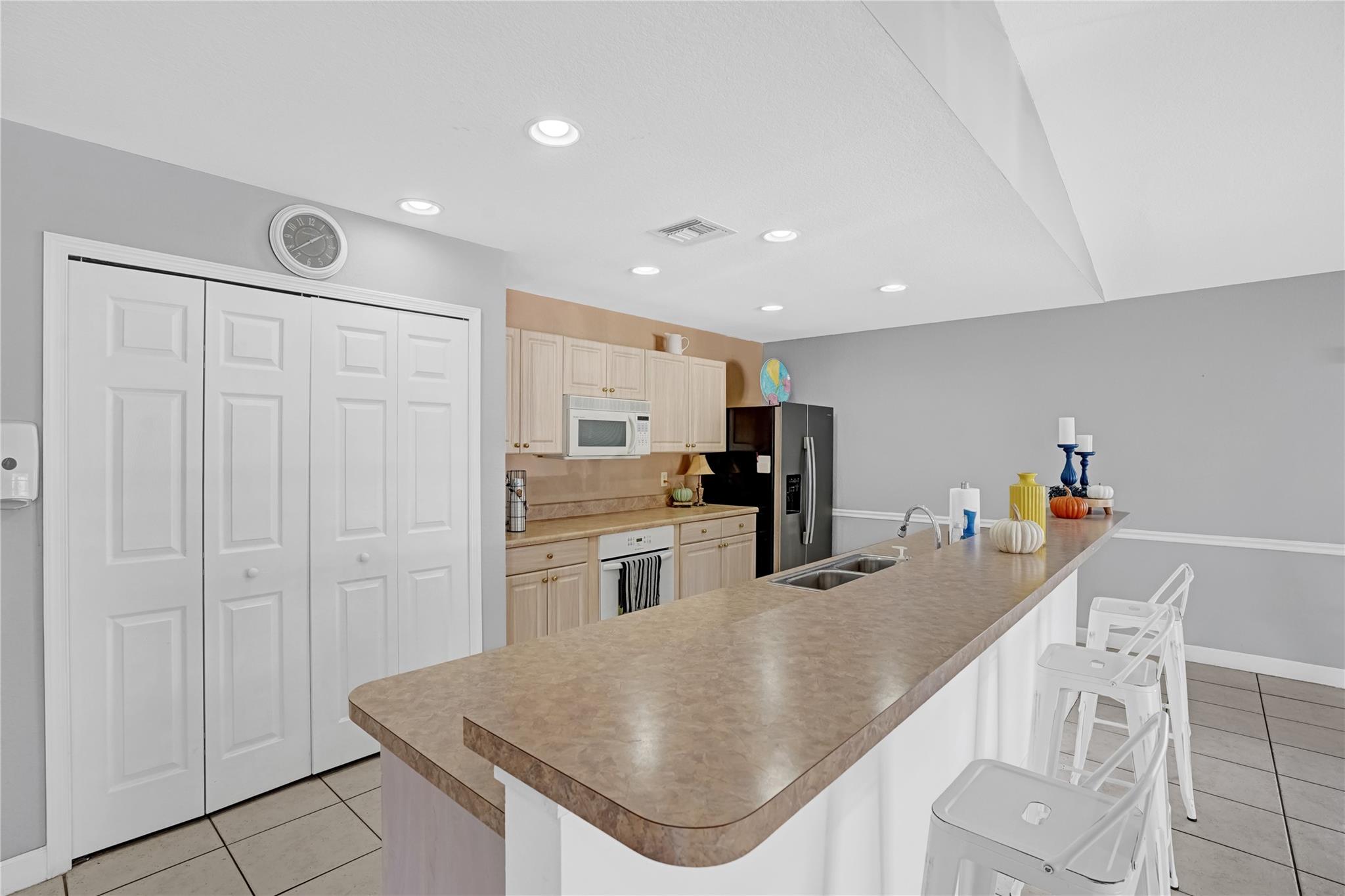 Midport Place II A Condo - Residential Lease