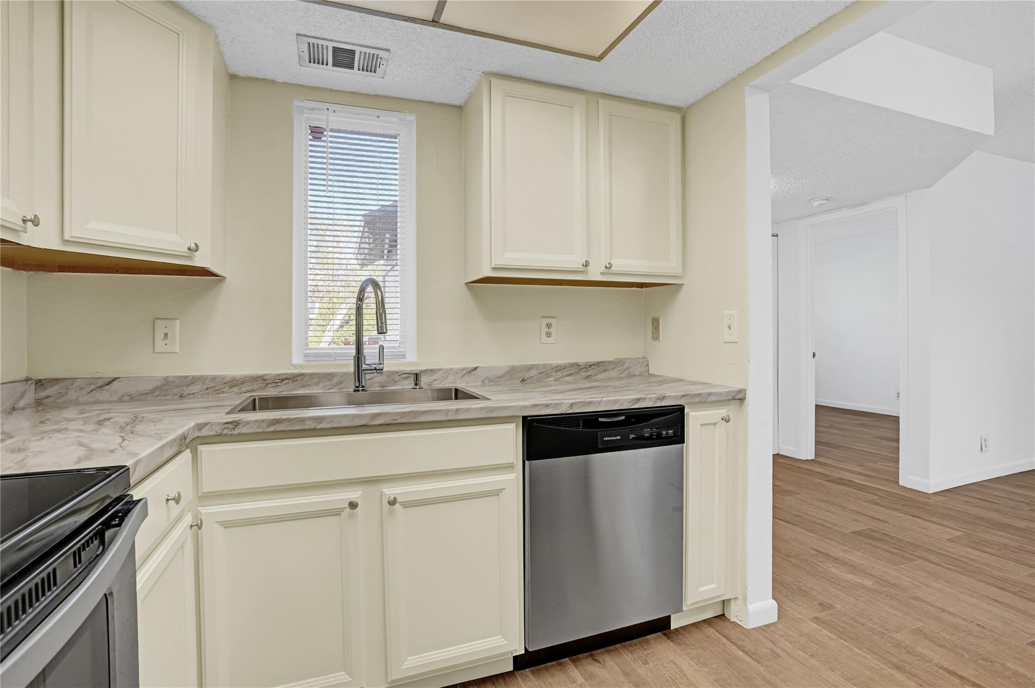 Midport Place II A Condo - Residential Lease