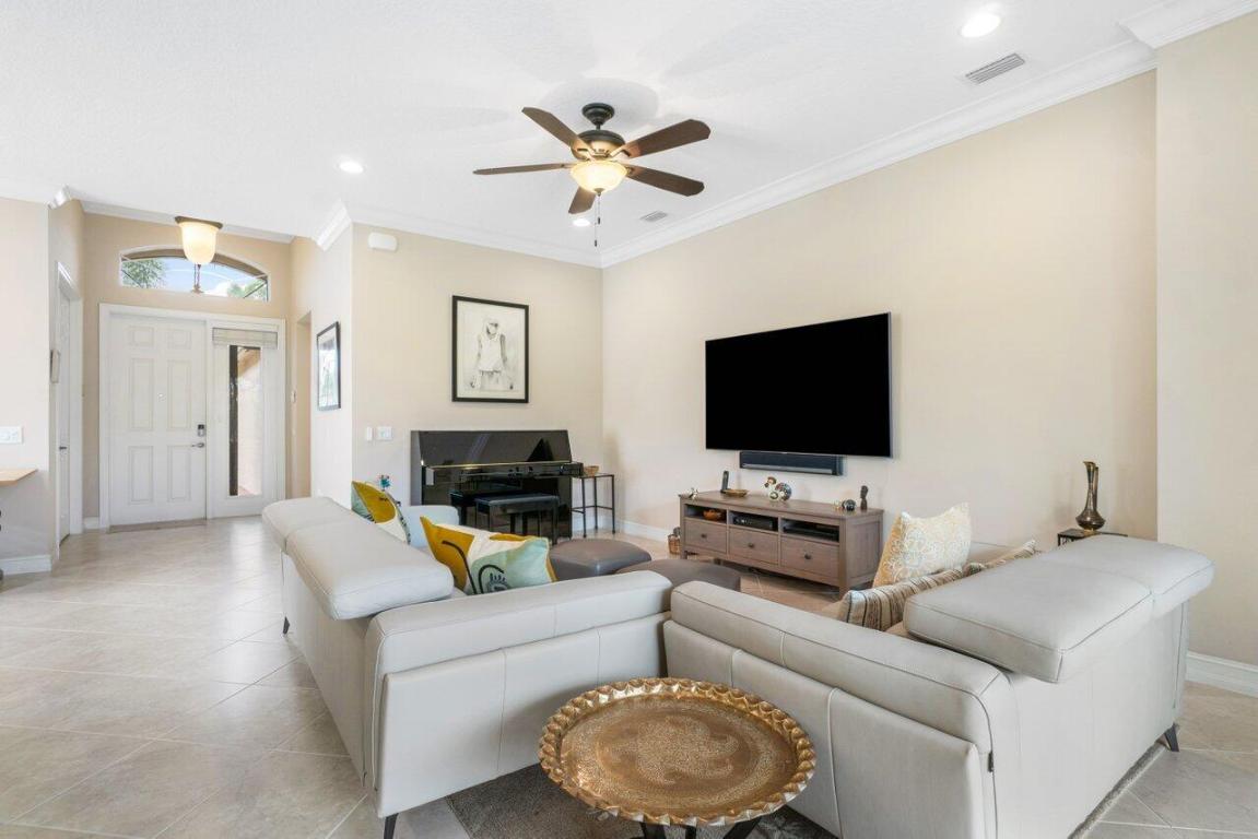 Valencia Reserve - Residential