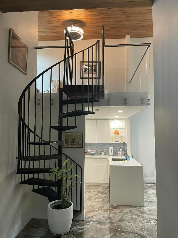 22305 Whistling Pines Lane