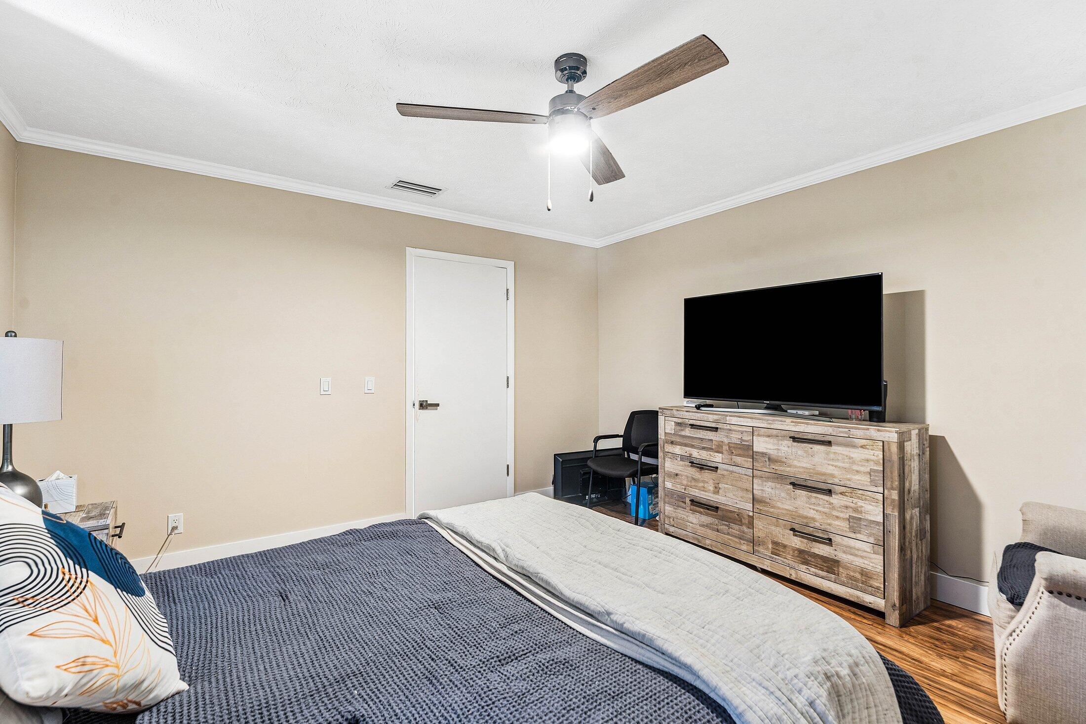 EAGLEWOOD - Residential