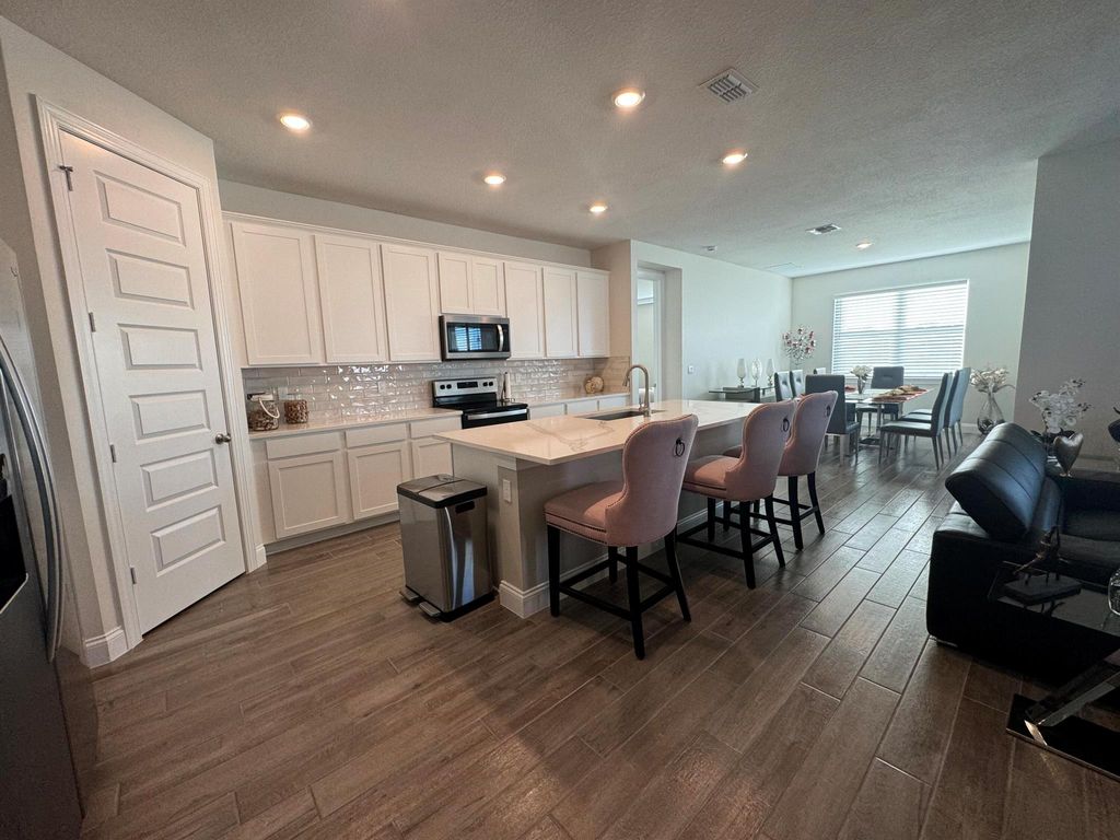 Photo of 8643 Dahlia Circle, Port Saint Lucie, FL 34986 (MLS # R11105056)