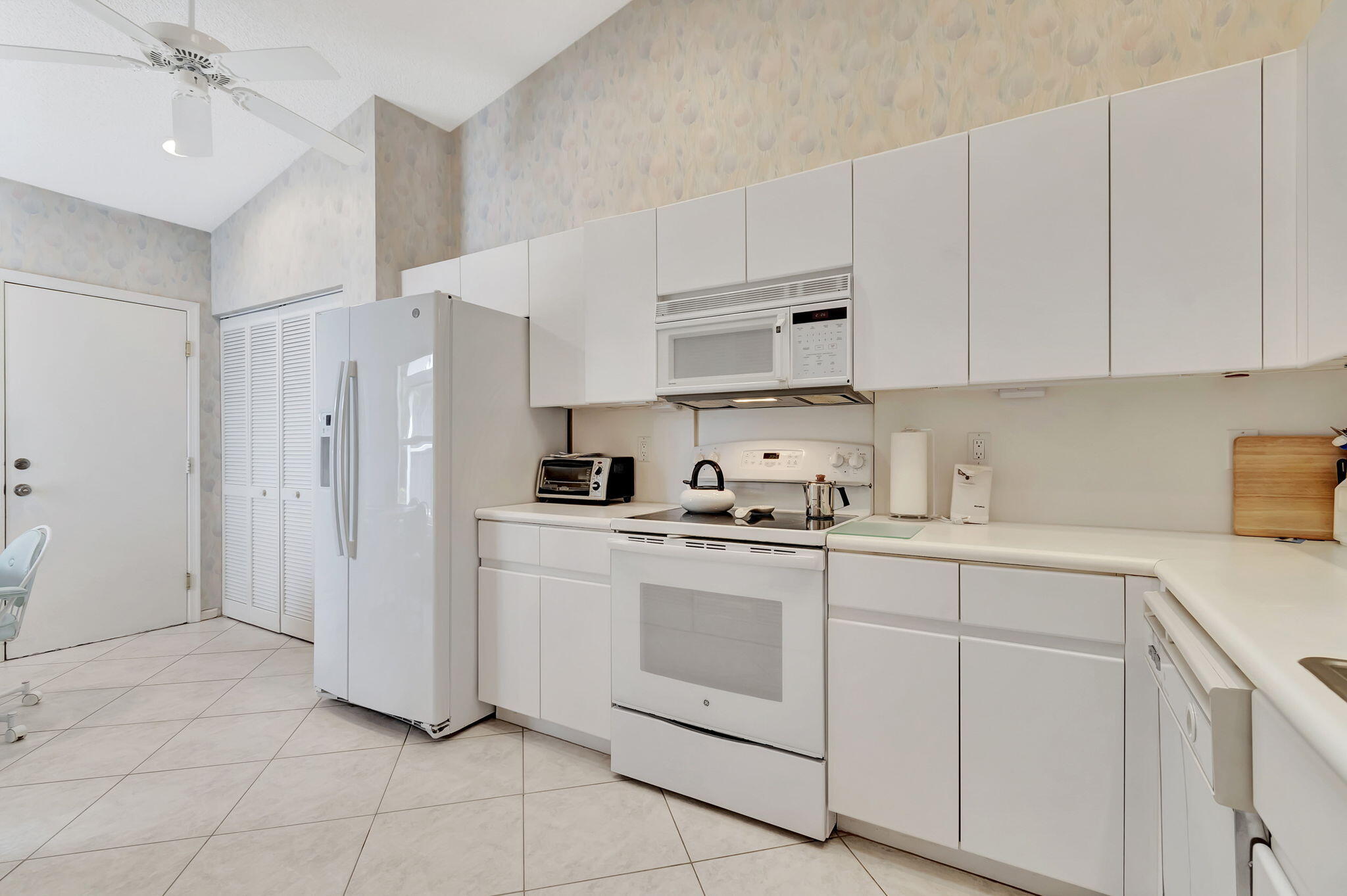 PALM ISLES - Residential