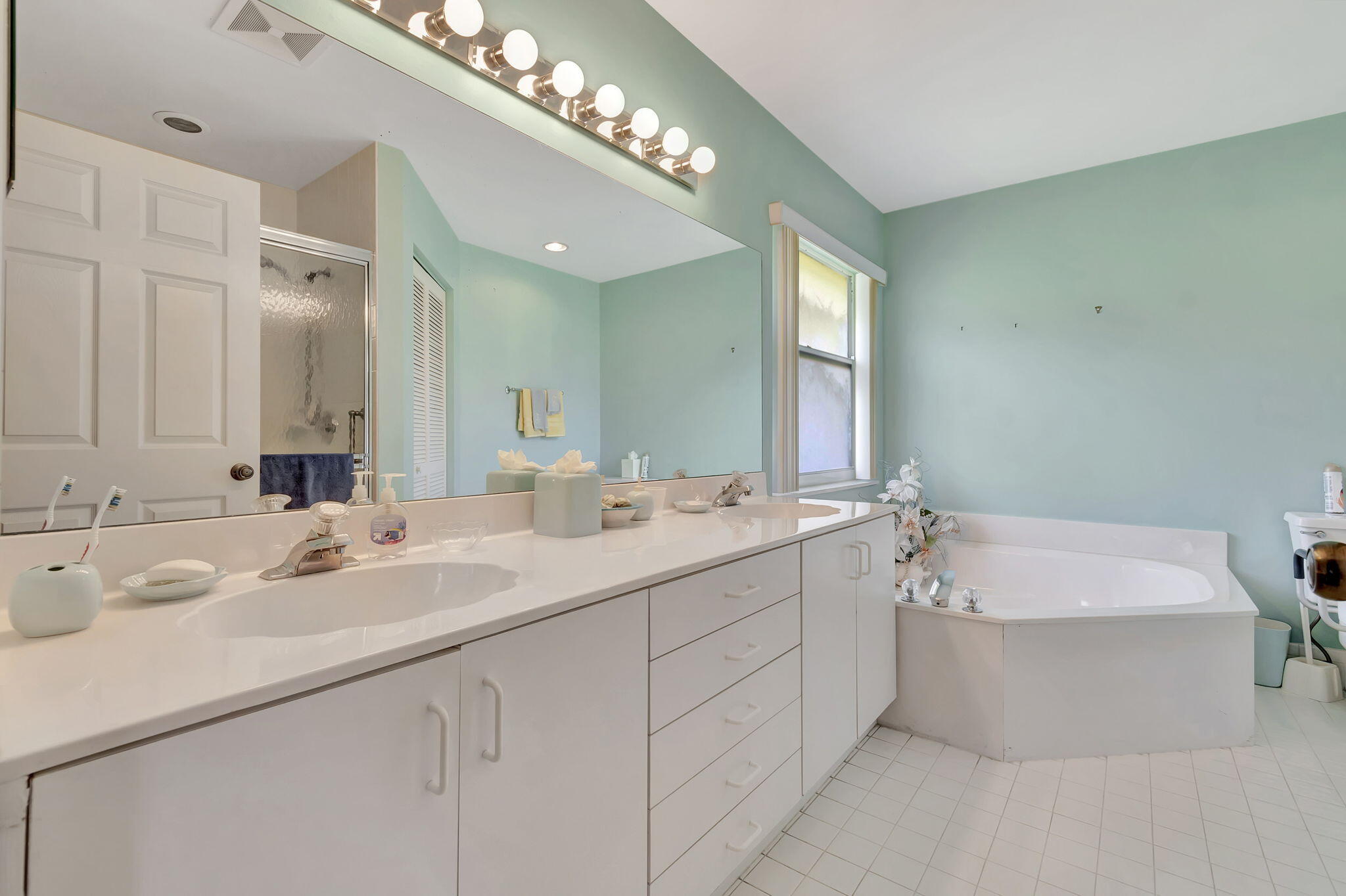 PALM ISLES - Residential